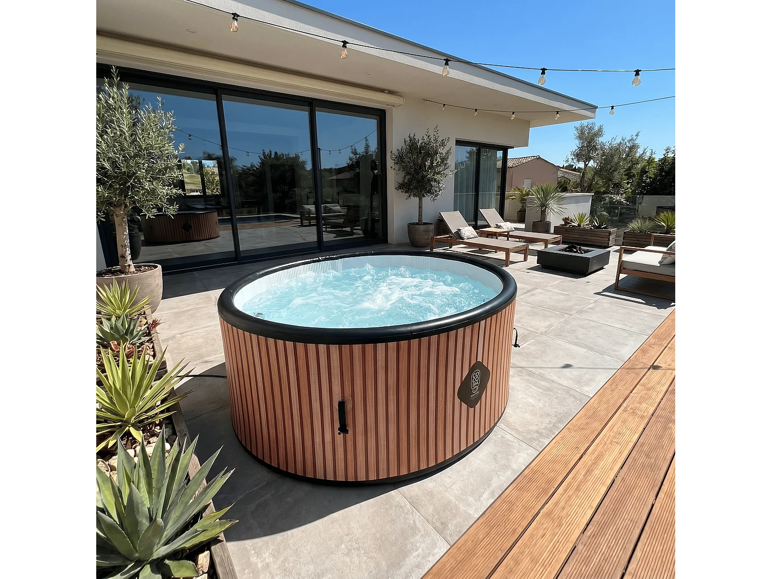 Spa gonflable chauffant & massant imitation bois 150 cm