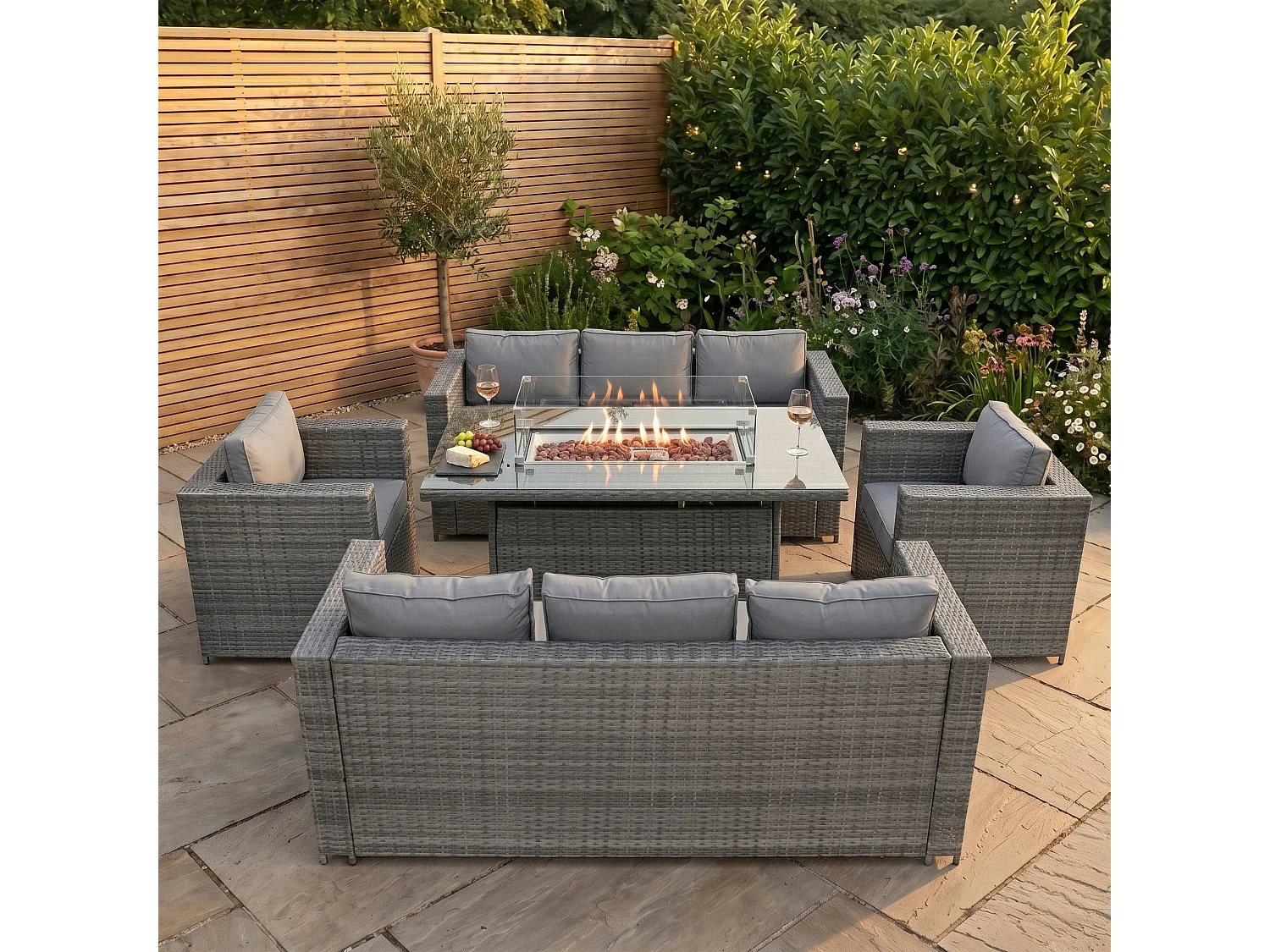Conjunto de Móveis de Jardim em Rattan 8 Lugares com Mesa de Fogo a Gás, Sofá Modular Exterior em Polyrattan com Almofadas, Mesa de Jantar e Poltronas, Cinzento