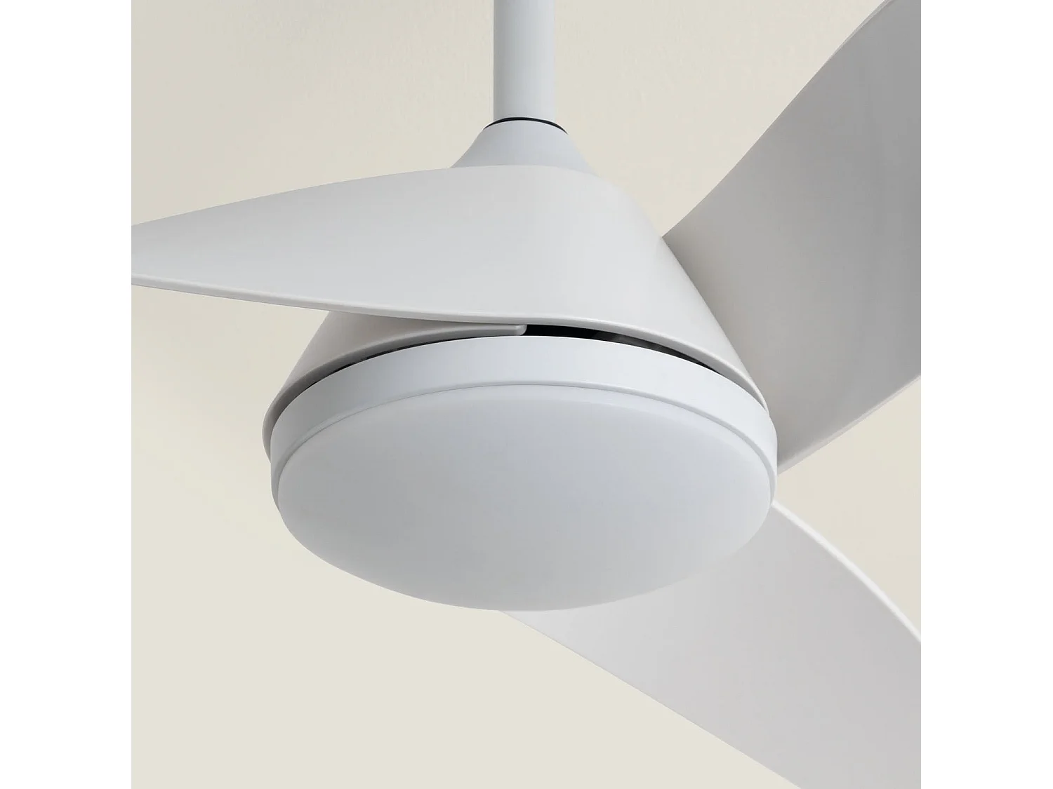 Ventilador de Techo con luz silencioso DC Eubea
