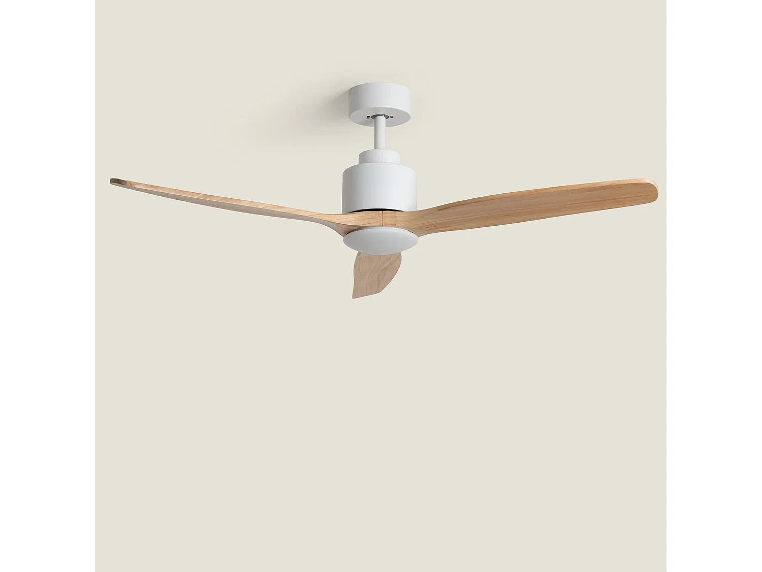 Ventilador de Techo con luz Silencioso DC Merion