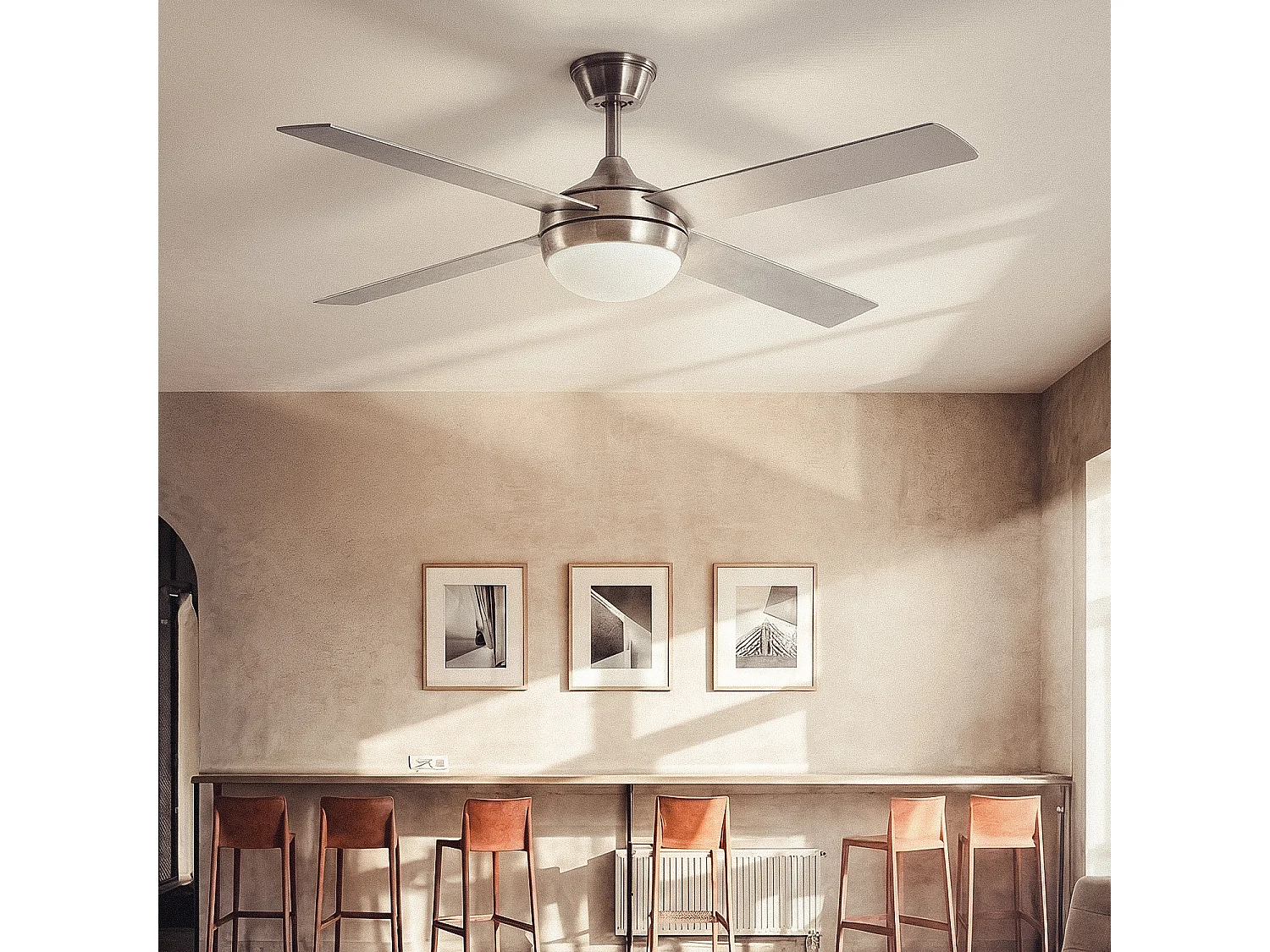 Ventilateur de Plafond avec Éclairage Silencieux DC Pales en Bois Navy Evo Argent Télécommande Grand (entre 20–30 m²) 132 cm Nickel
