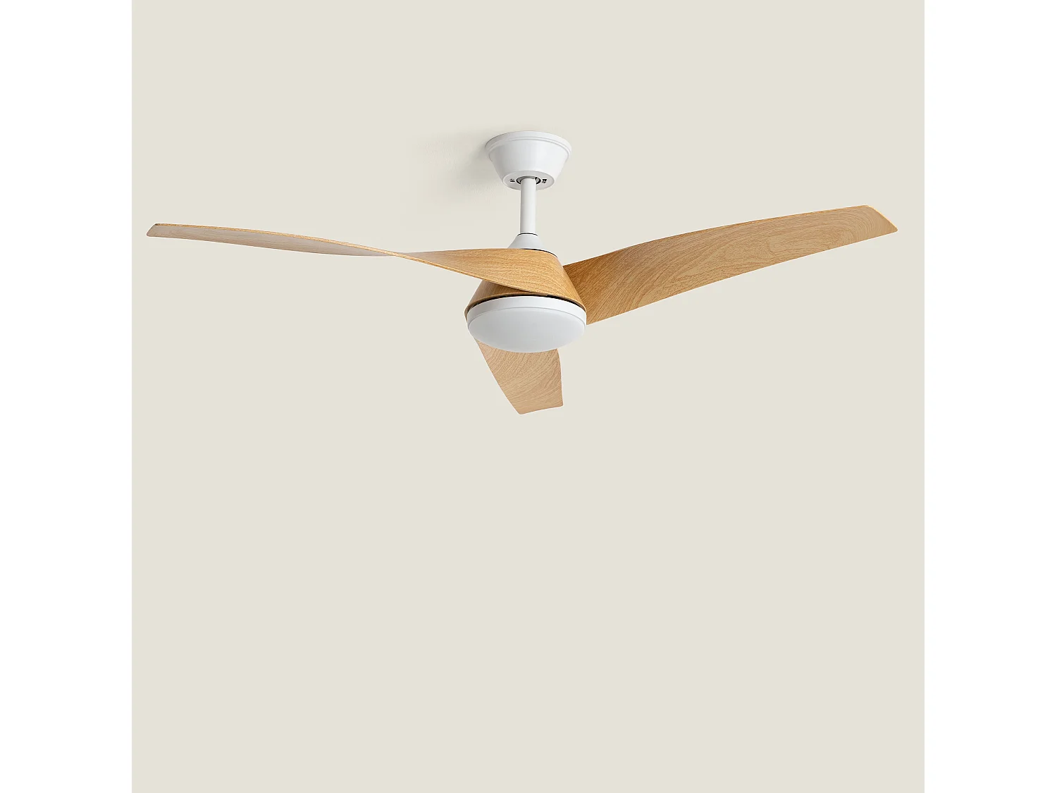 Ventilador de Techo con luz silencioso DC Eubea