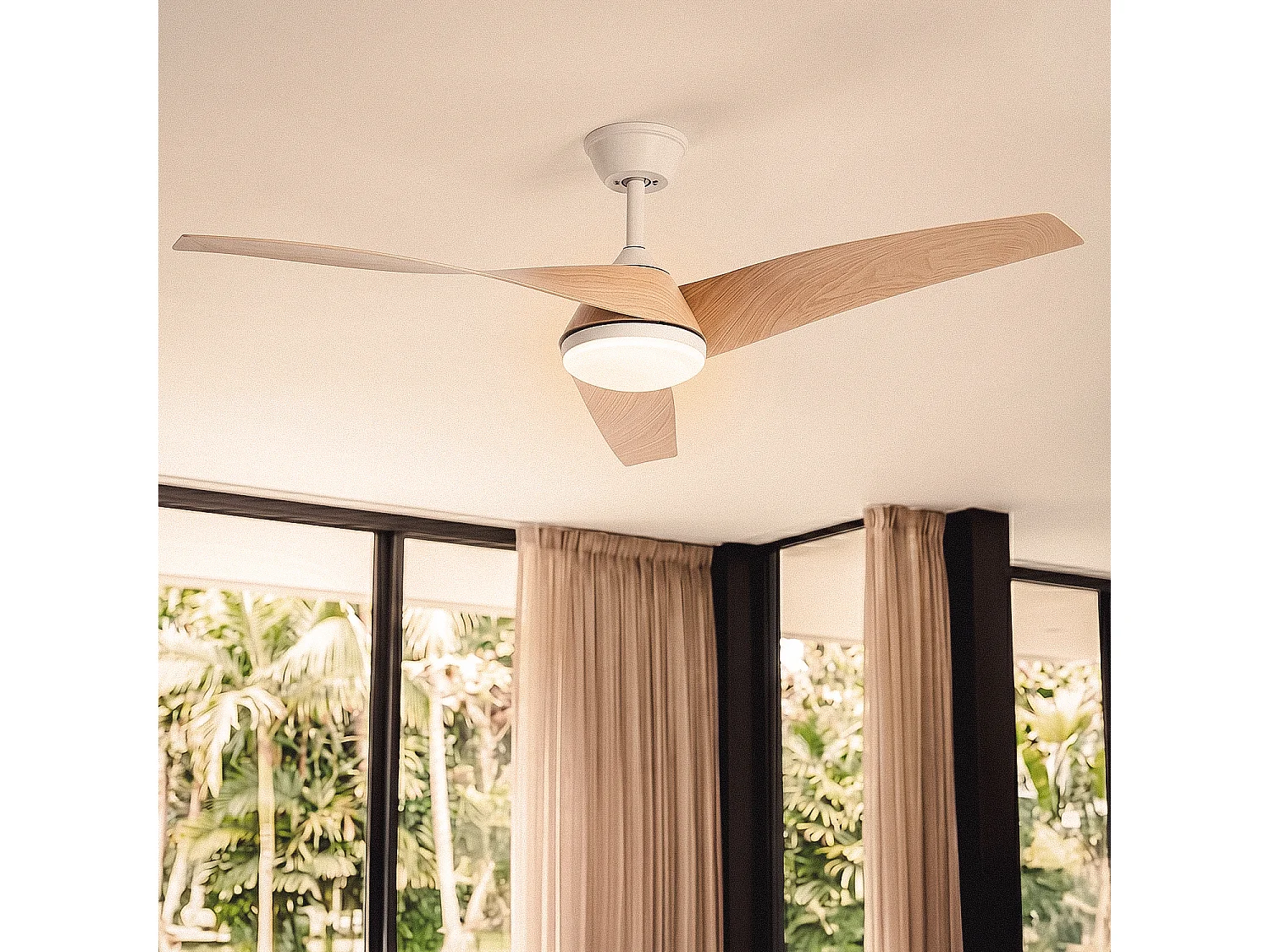 Ventilador de Techo con luz silencioso DC Eubea