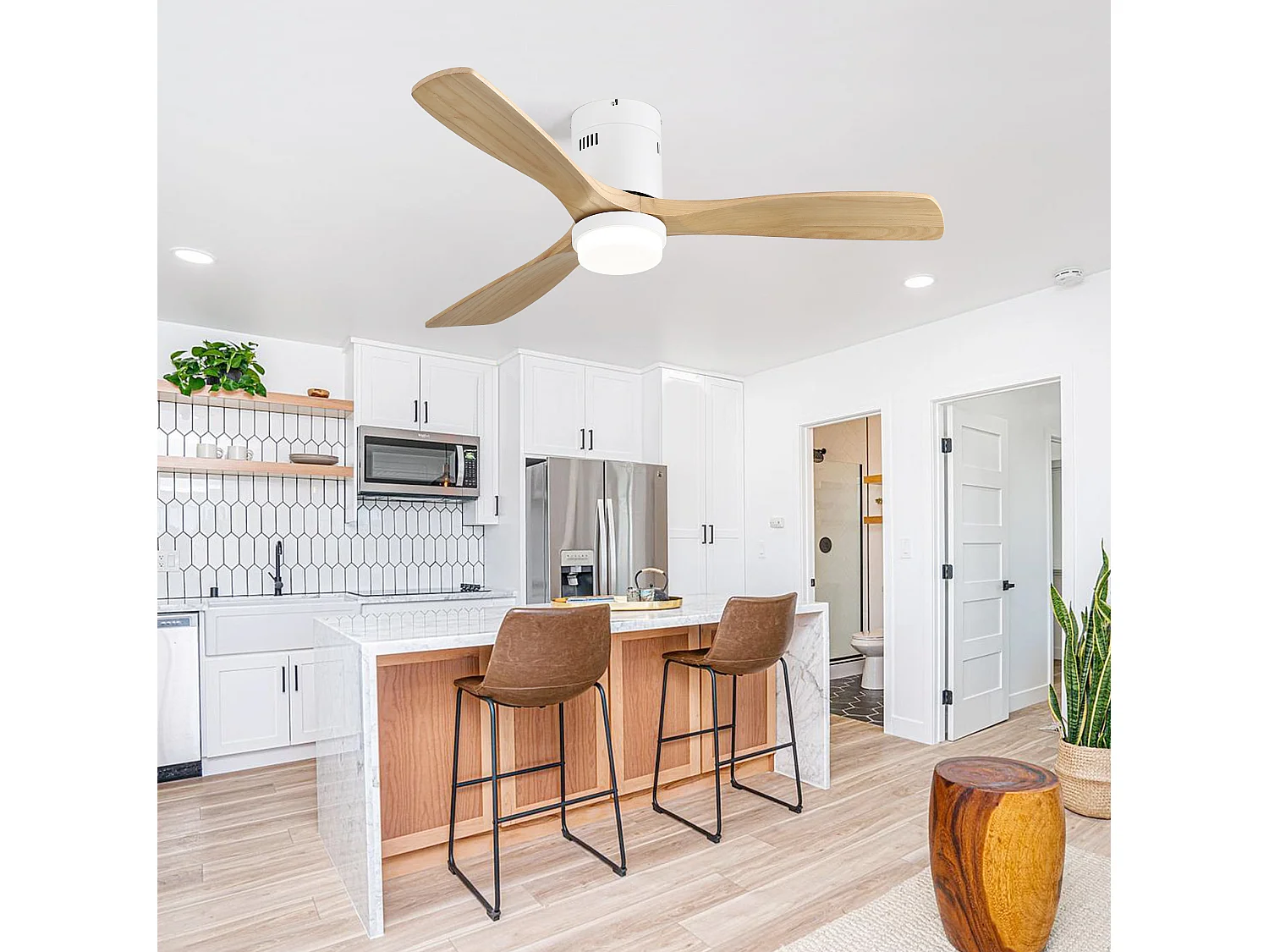 Ventilateur de plafond 132 cm avec LED, télécommande, 6 vitesses, moteur réversible Métal blanc et bois