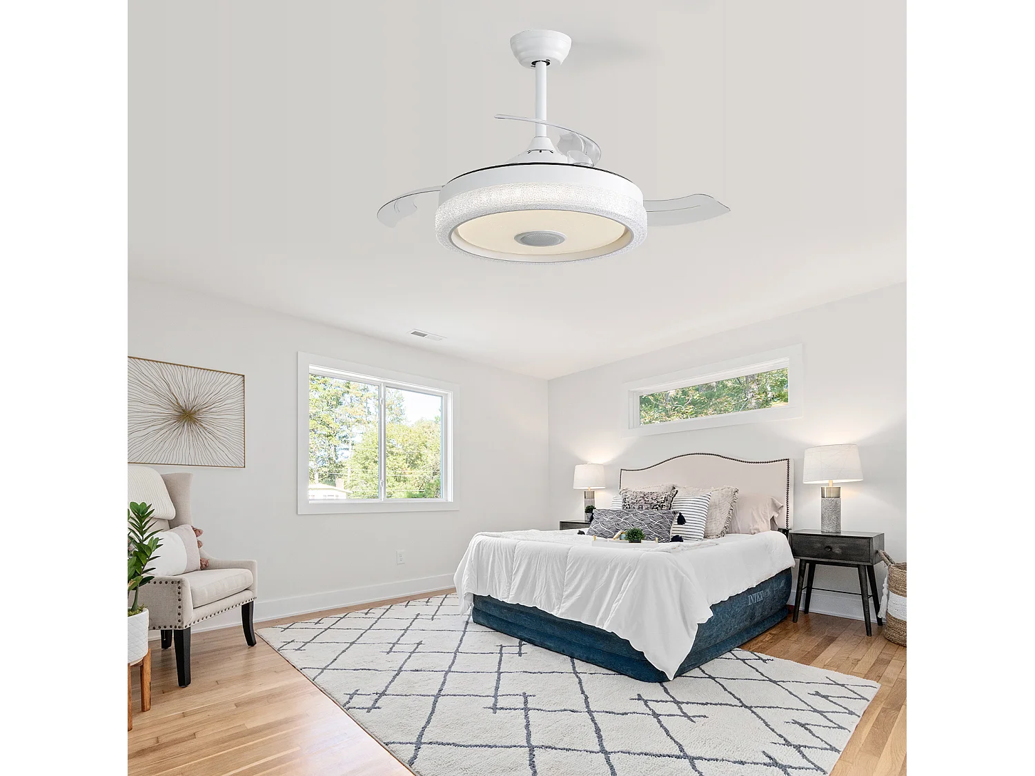 Ventilateur de plafond 106.7 cm avec éclairage LED RGB et haut-parleur Bluetooth Blanc