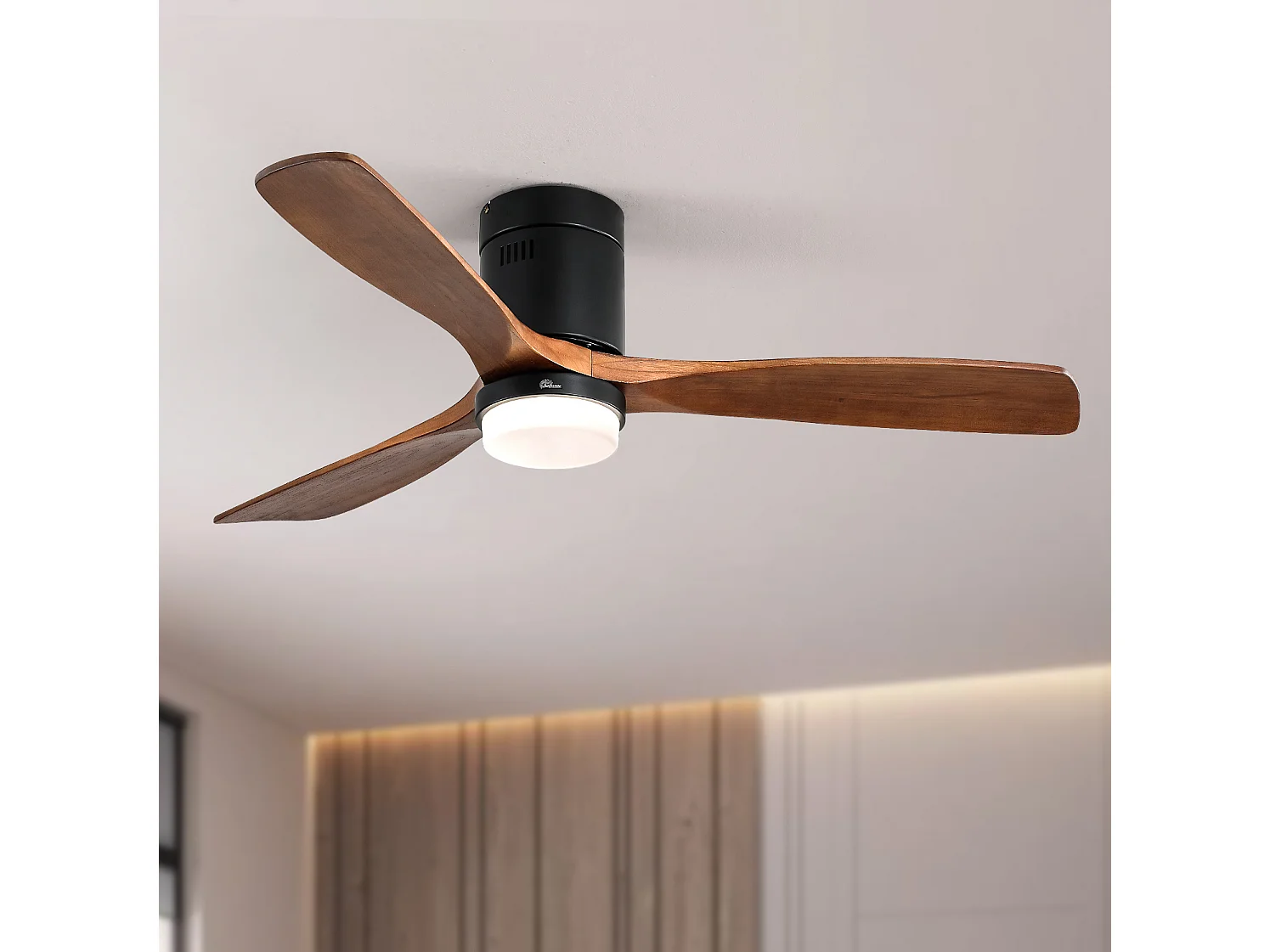 Ventilateur de plafond 132 cm avec lumière LED, 3 pales en bois de noyer, moteur DC réversible Noir