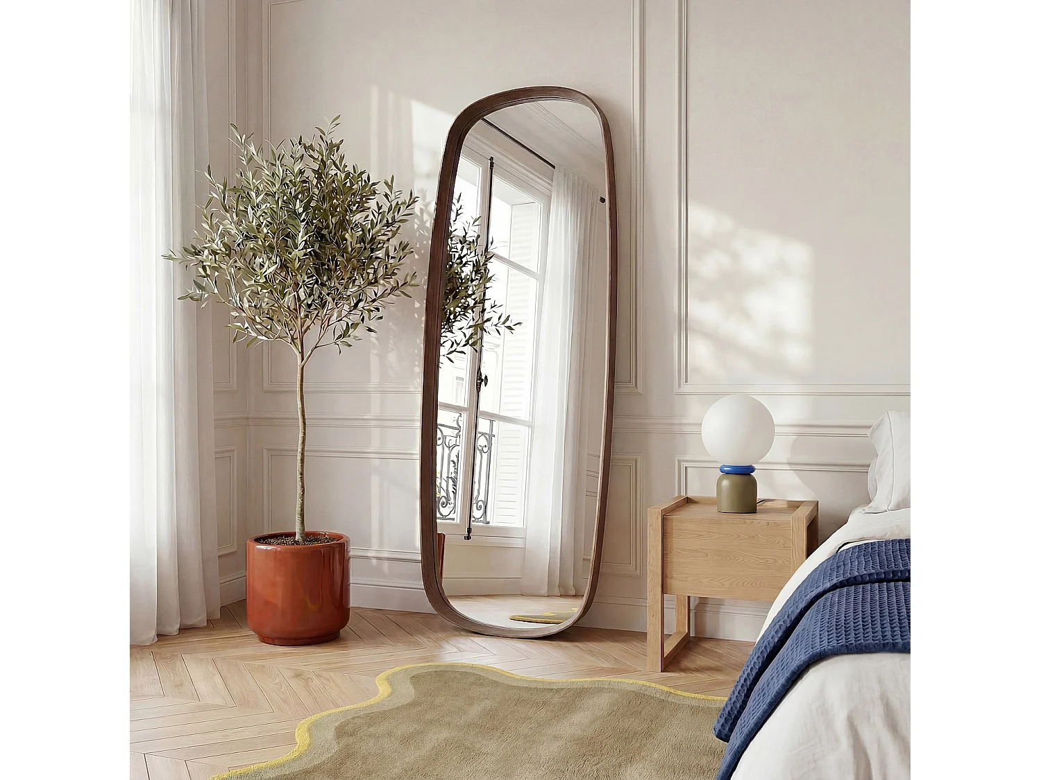 Habitat - Miroir ovale en chêne - 70 x 180 cm - Naturel foncé - Neboria