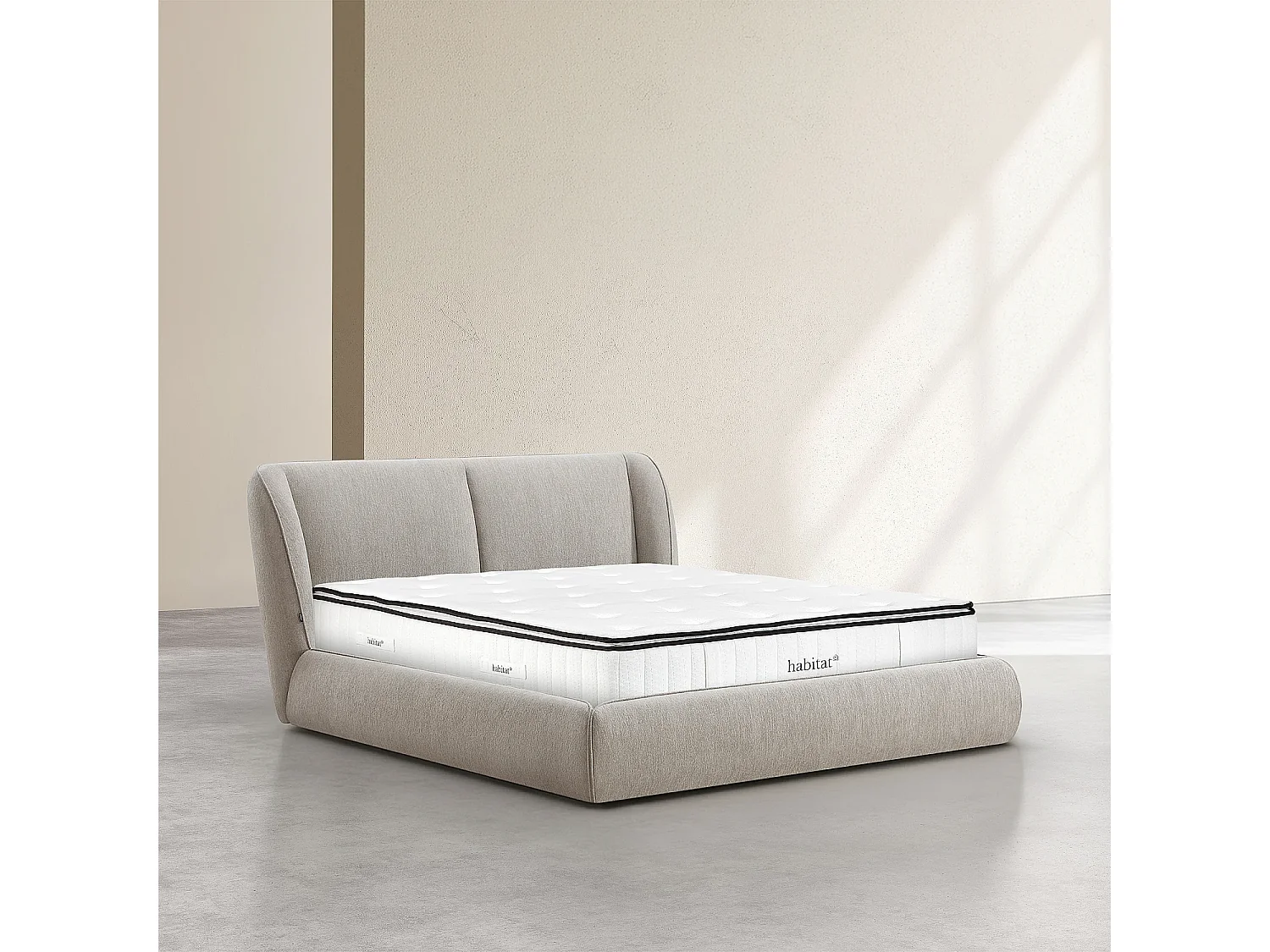 Habitat - Ensemble lit coffre 180 x 200 cm en tissu bouclette courte et matelas Hybride Excellence - Taupe - Malo