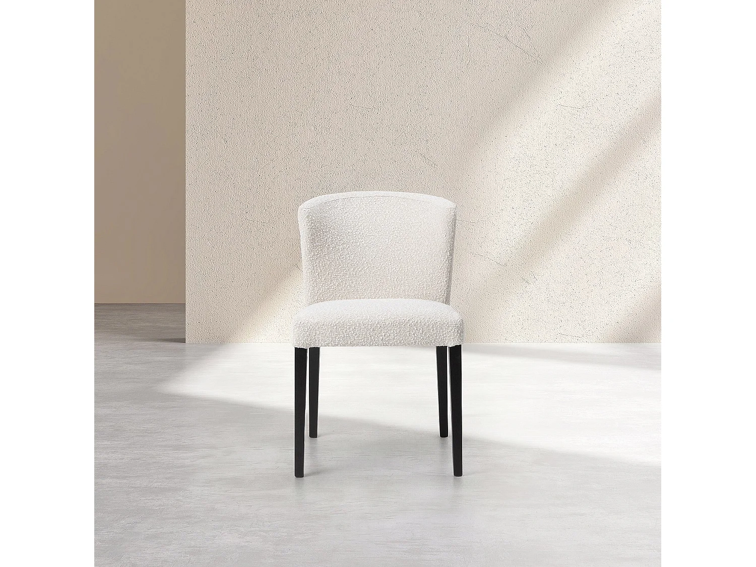 Habitat - Lot de 2 chaises en tissu bouclette et chêne massif noir - Crème - Valentina