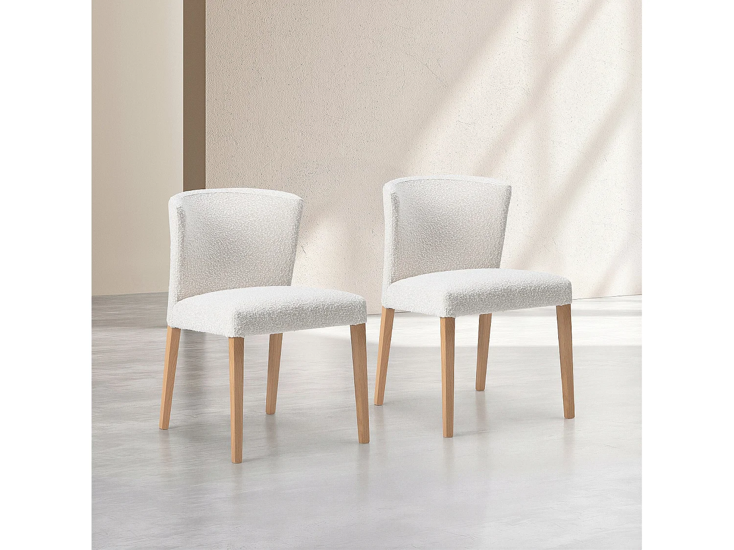 Habitat - Lot de 2 chaises en tissu bouclette et chêne massif - Crème - Valentina