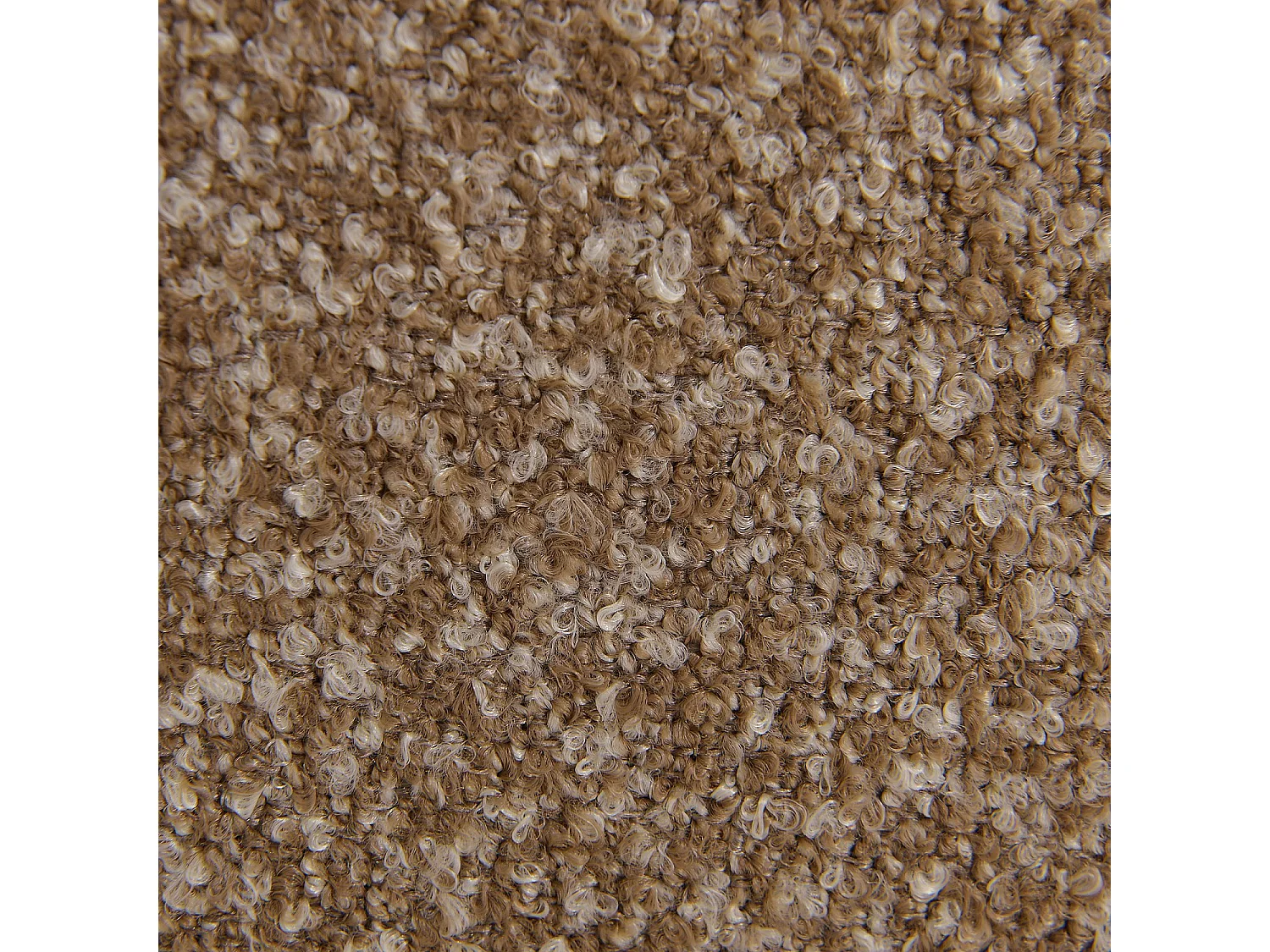 Habitat - Fauteuil pivotant en tissu bouclette garni de plumes - Moka - Monza
