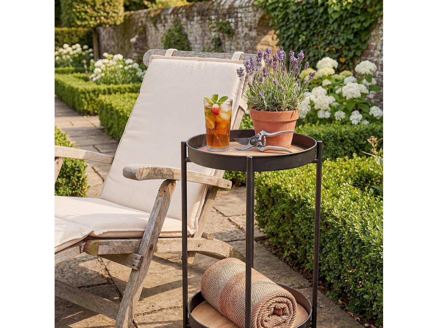 Noa & Nani Flora Outdoor Side Table Garden Patio Table for Balcony & Deck in Black