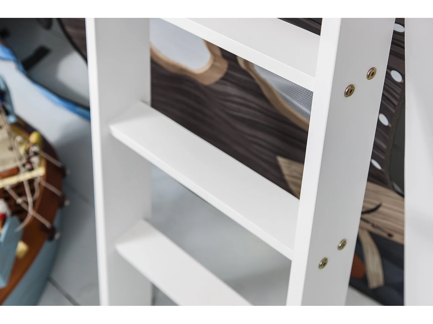Noa & Nani Moro Cabin Bed Midsleeper with Pirate Hideaway Package in White