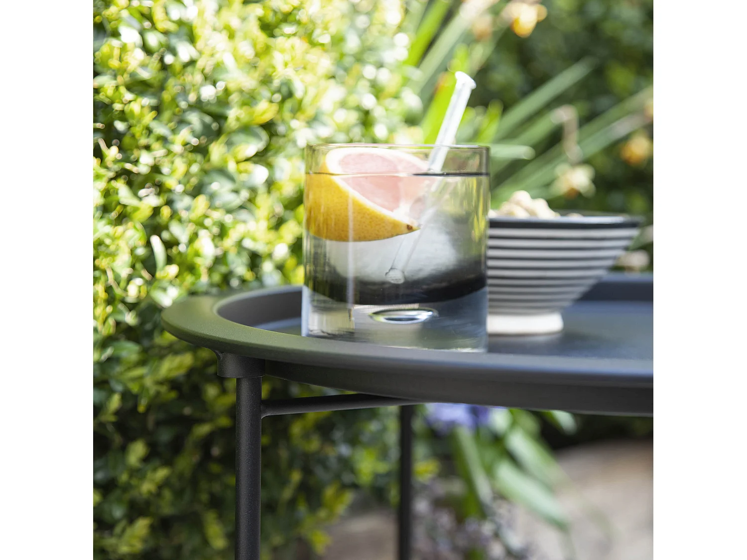 Noa & Nani Outdoor Bistro Garden Tray Table in Solid Black