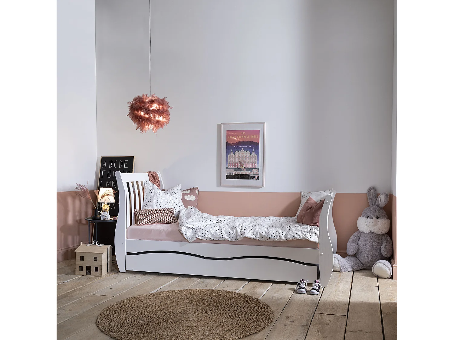 Noa & Nani Astrid Single Sleigh Bed with Pullout Trundle in White
