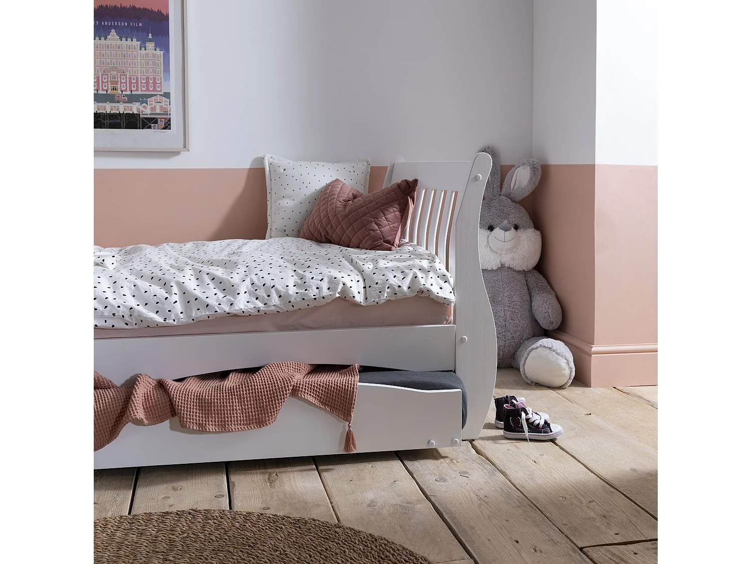 Noa & Nani Astrid Single Sleigh Bed with Pullout Trundle in White