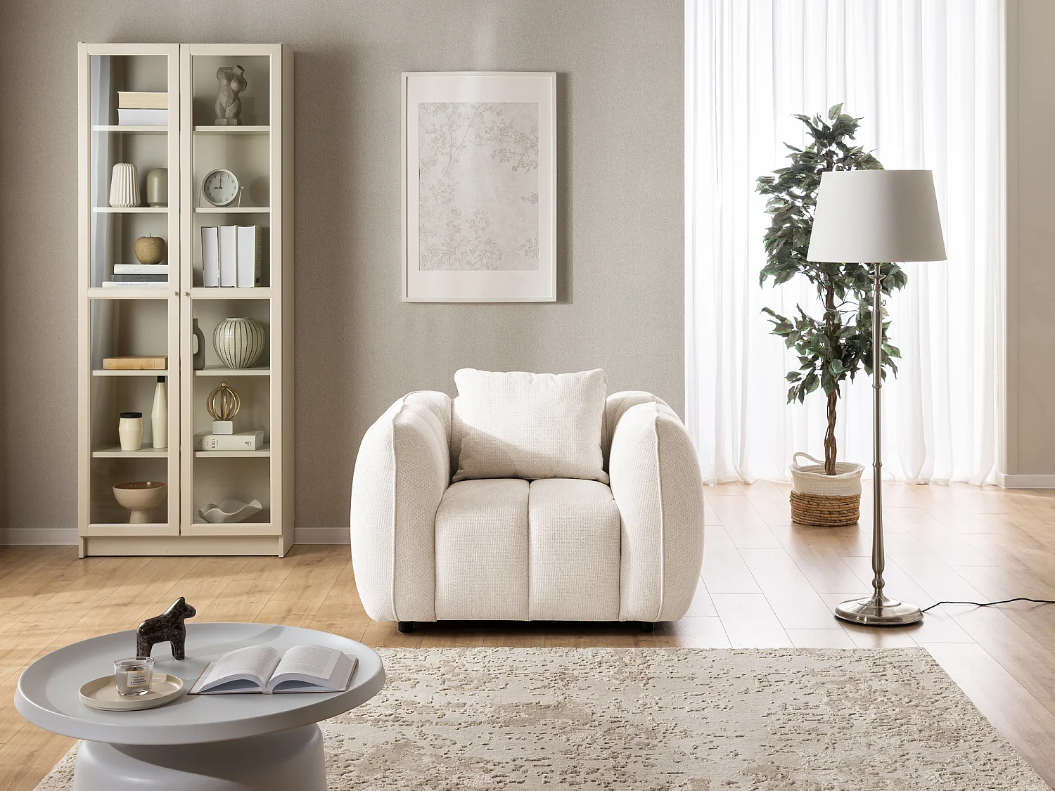 Fauteuil confortable au design moderne, avec un revêtement en tissu texturé doux et un capitonnage profond en style bubble - NUBIRA