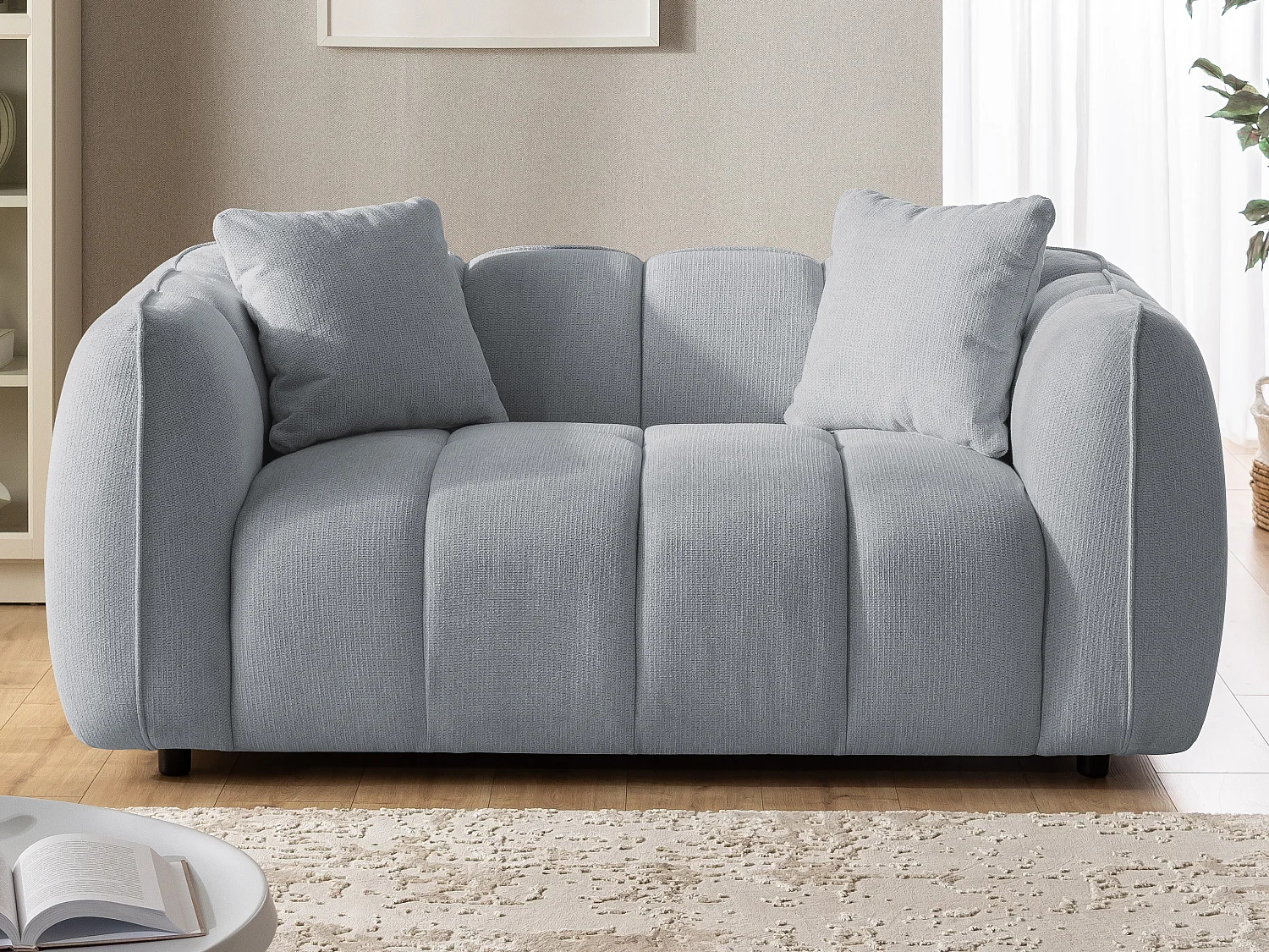 Ensemble de canapés 2+1 (2 places et fauteuil) en tissu structuré doux, au design moderne et à l’aspect matelassé NUBIRA