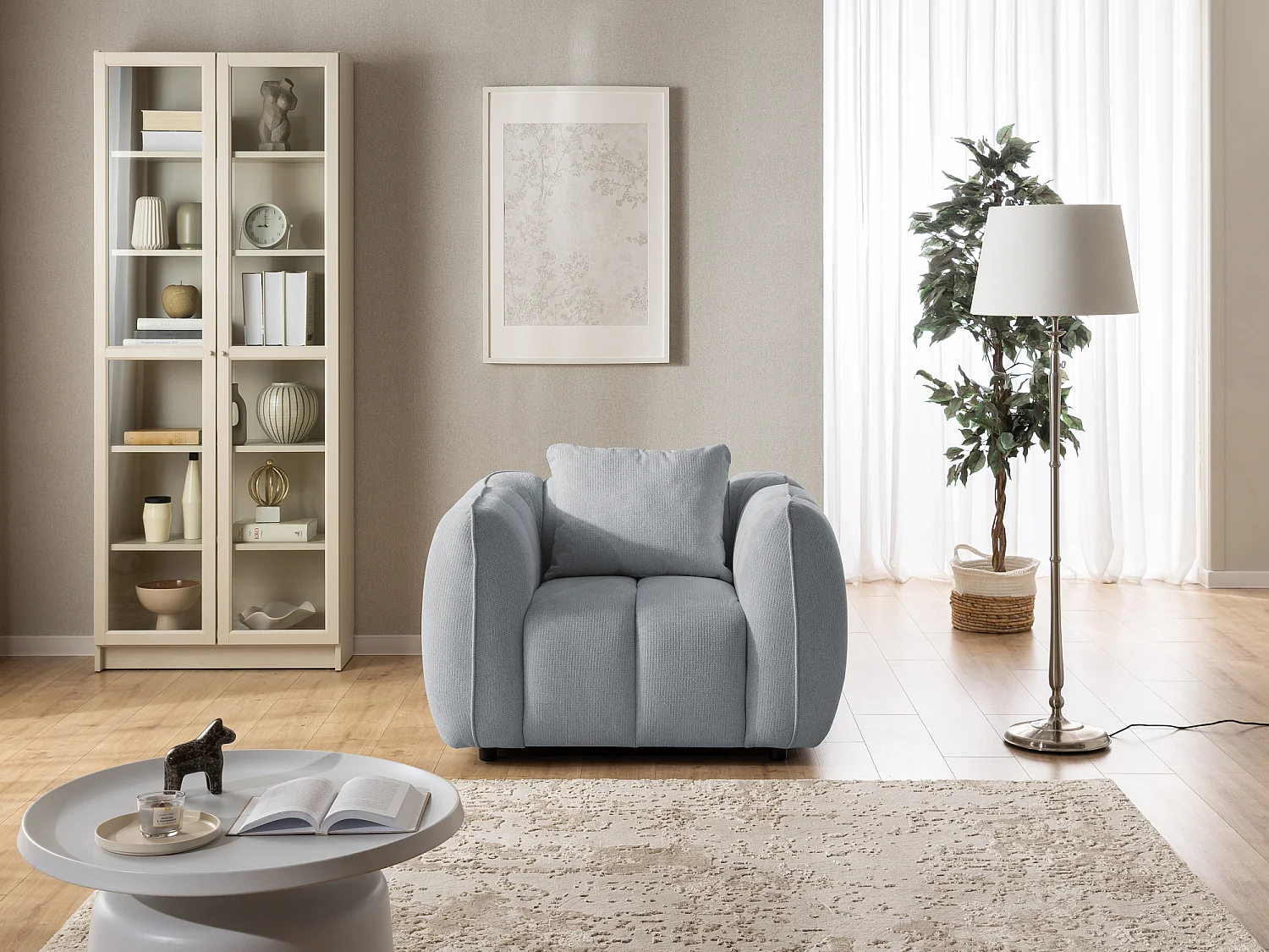Fauteuil confortable au design moderne, avec un revêtement en tissu texturé doux et un capitonnage profond en style bubble - NUBIRA