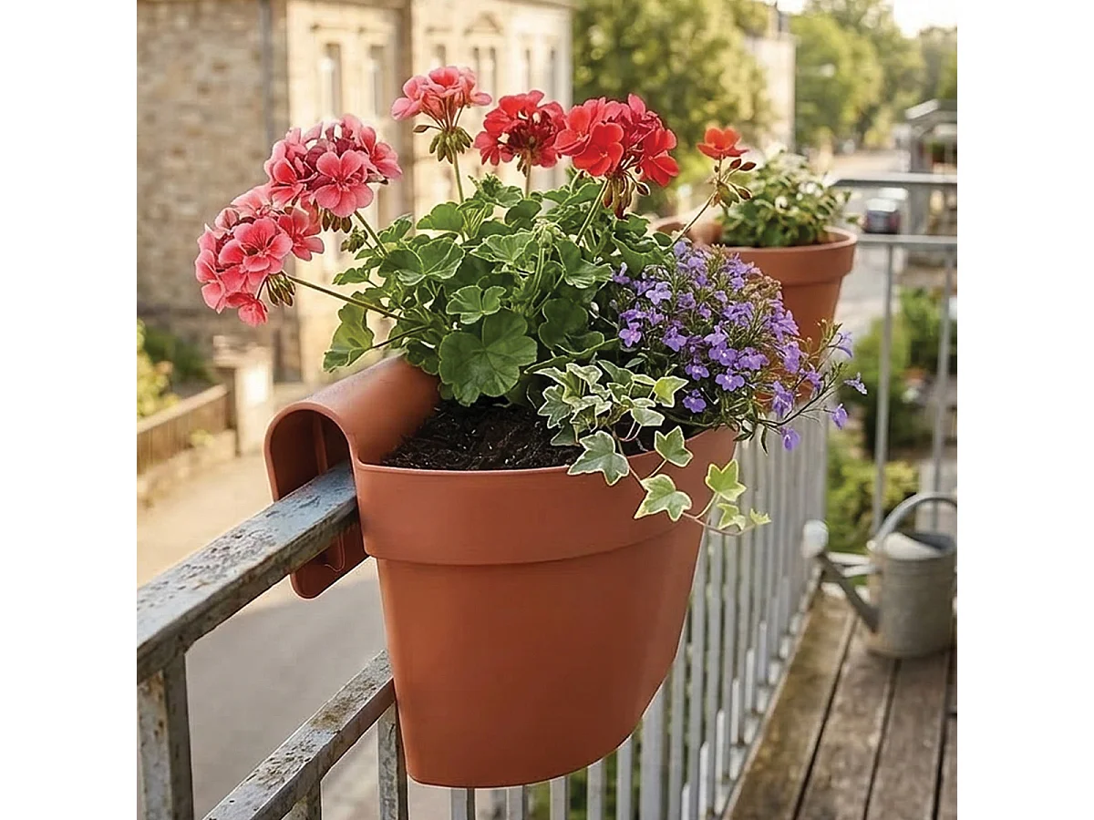 Lot de 6 Jardinières de Balcon Suspendue, Pot de Fleurs à Accrocher,Coloris terracota-Longueur 30 x Profondeur 20 x Hauteur 20 cm