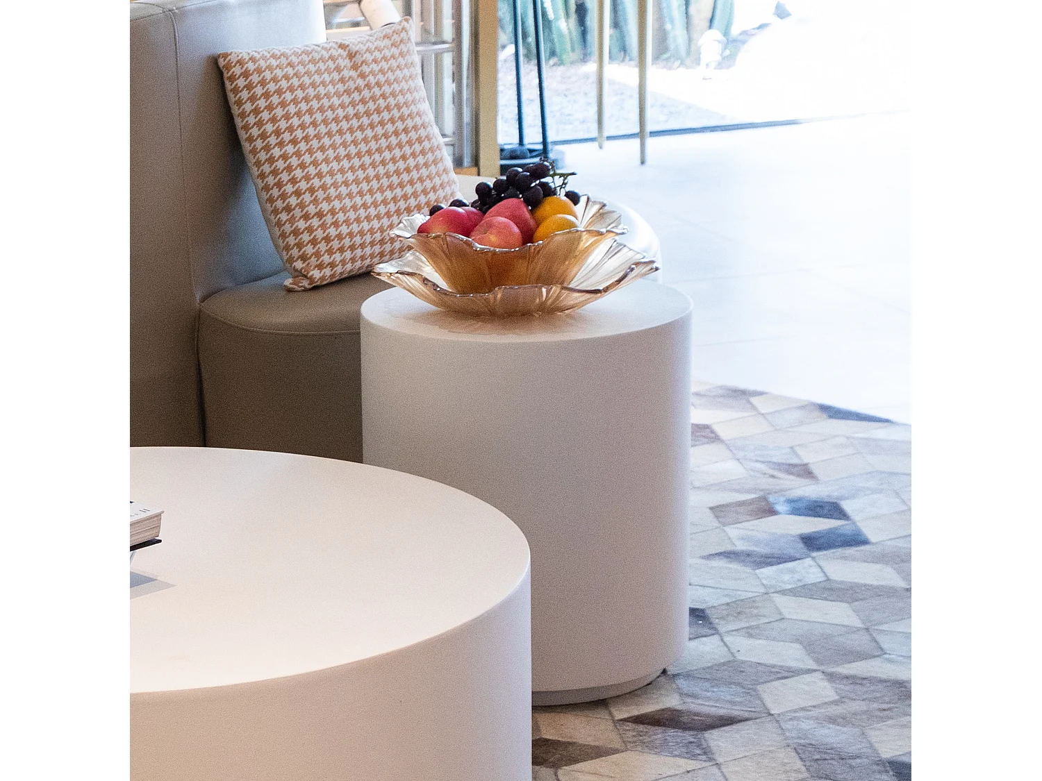 Bijzettafel van beton  45 x 45 x 51 cm