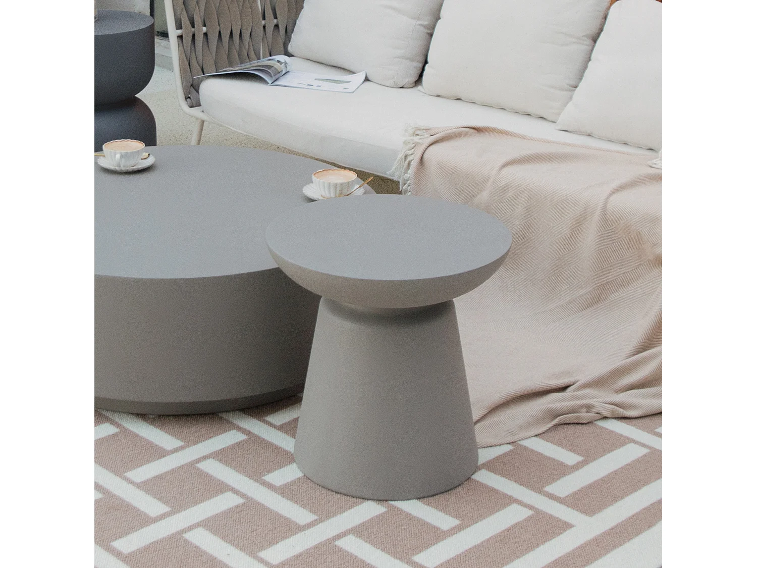 Table d'appoint en béton fibré  51 x 51 x 51 cm