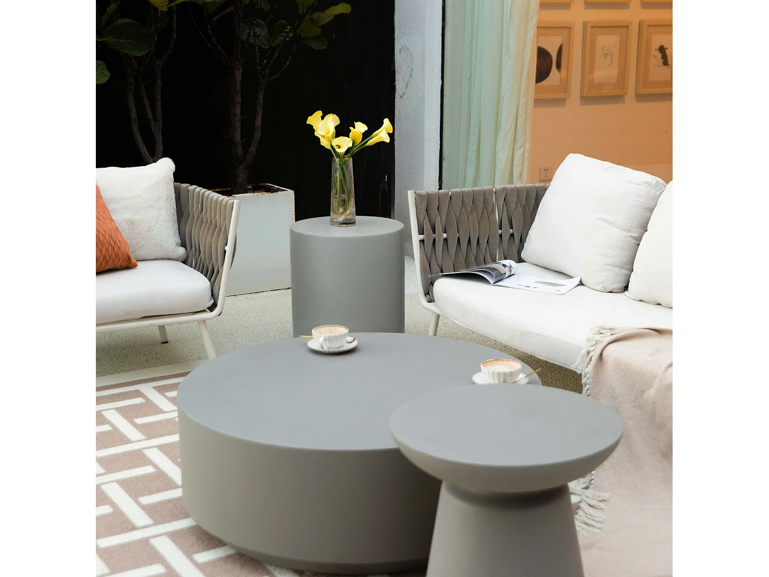 Table d'appoint en béton fibré  45 x 45 x 51 cm