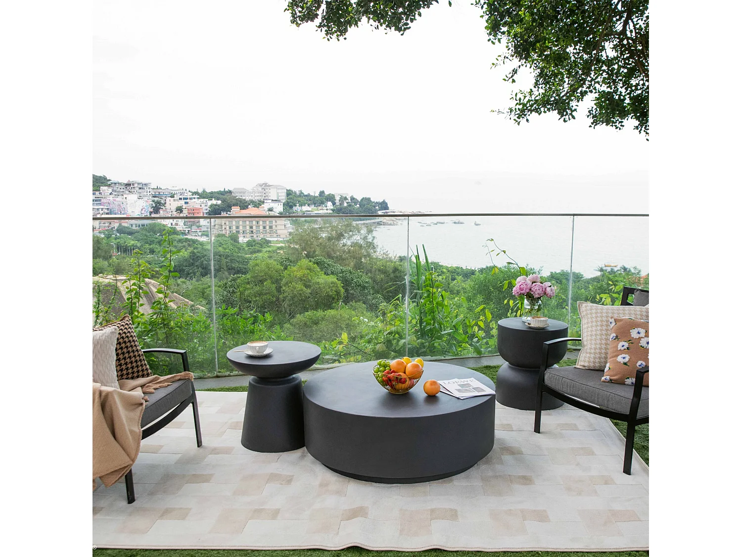 Table basse en béton fibré  101 x 101 x 36 cm