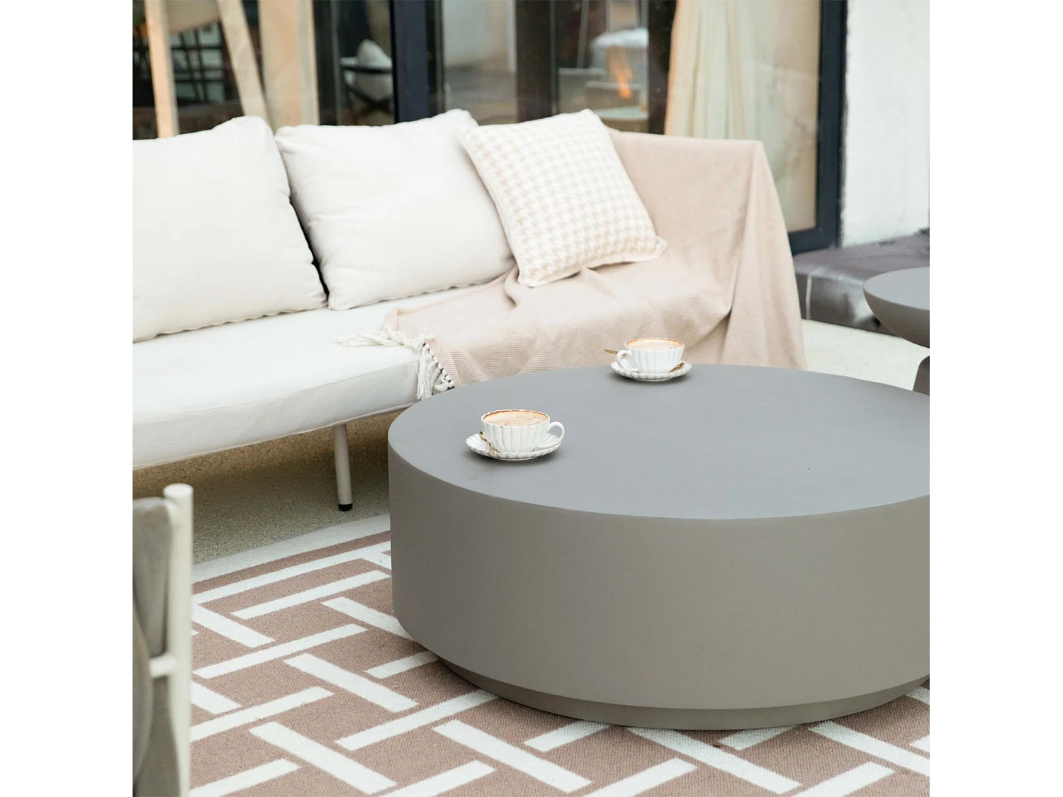 Salontafel van beton 101 x 101 x 36 cm