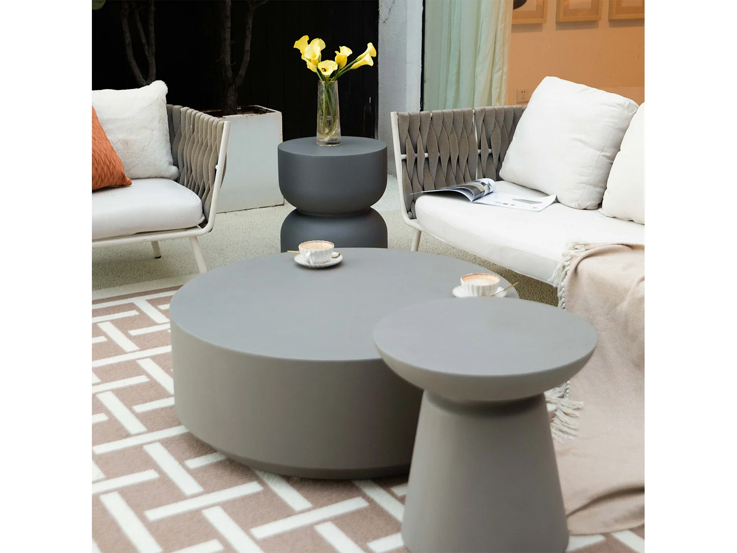 Salontafel van beton 101 x 101 x 36 cm