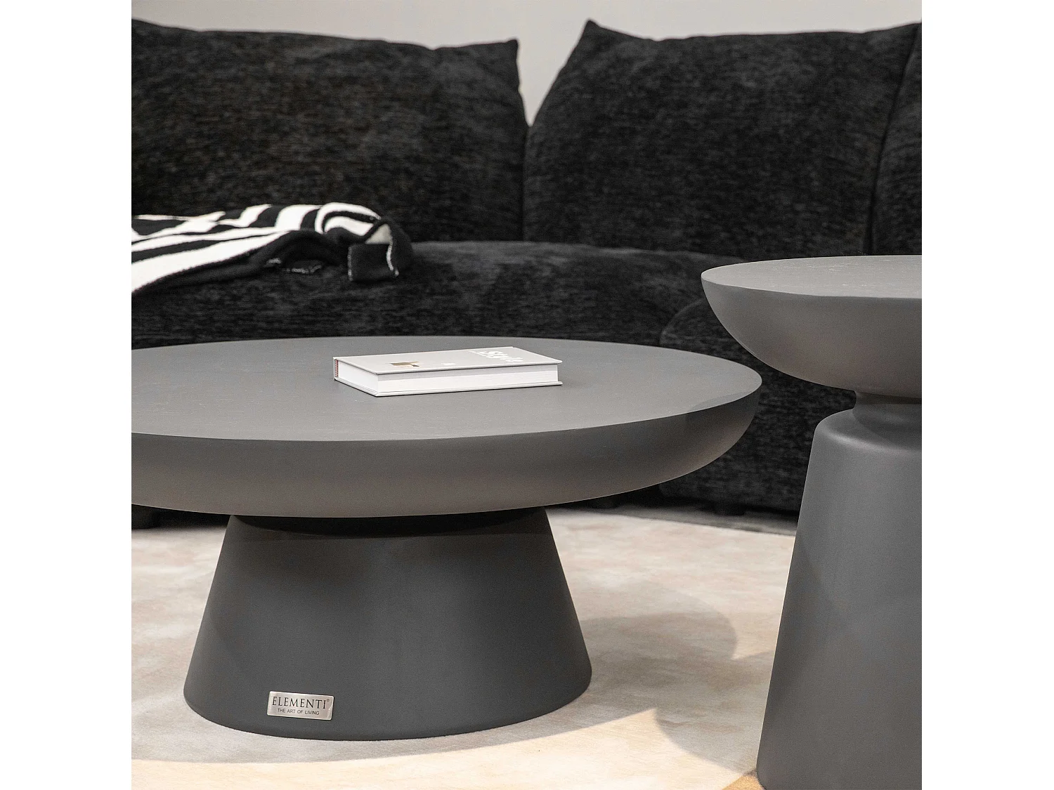 Table basse en béton fibré  86 x 86 x 35 cm