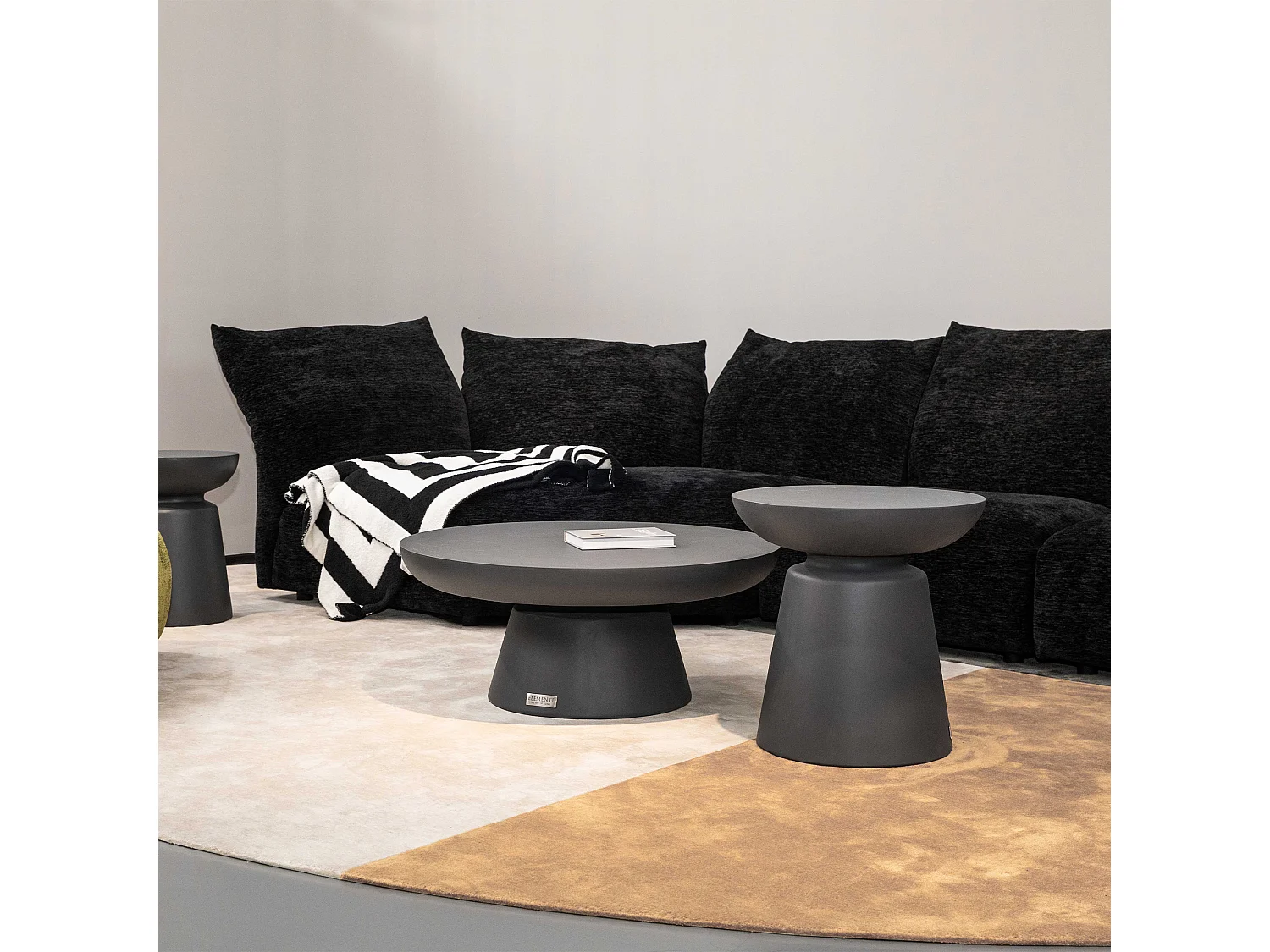 Table basse en béton fibré  86 x 86 x 35 cm
