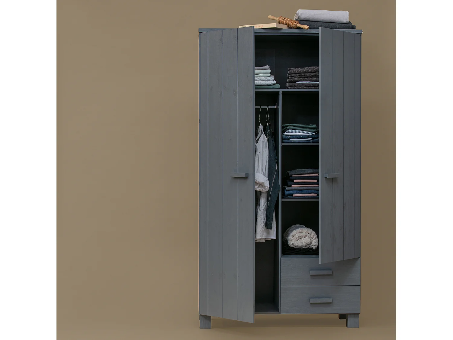 Armoire 2 portes 2 tiroirs en pin DENNIS