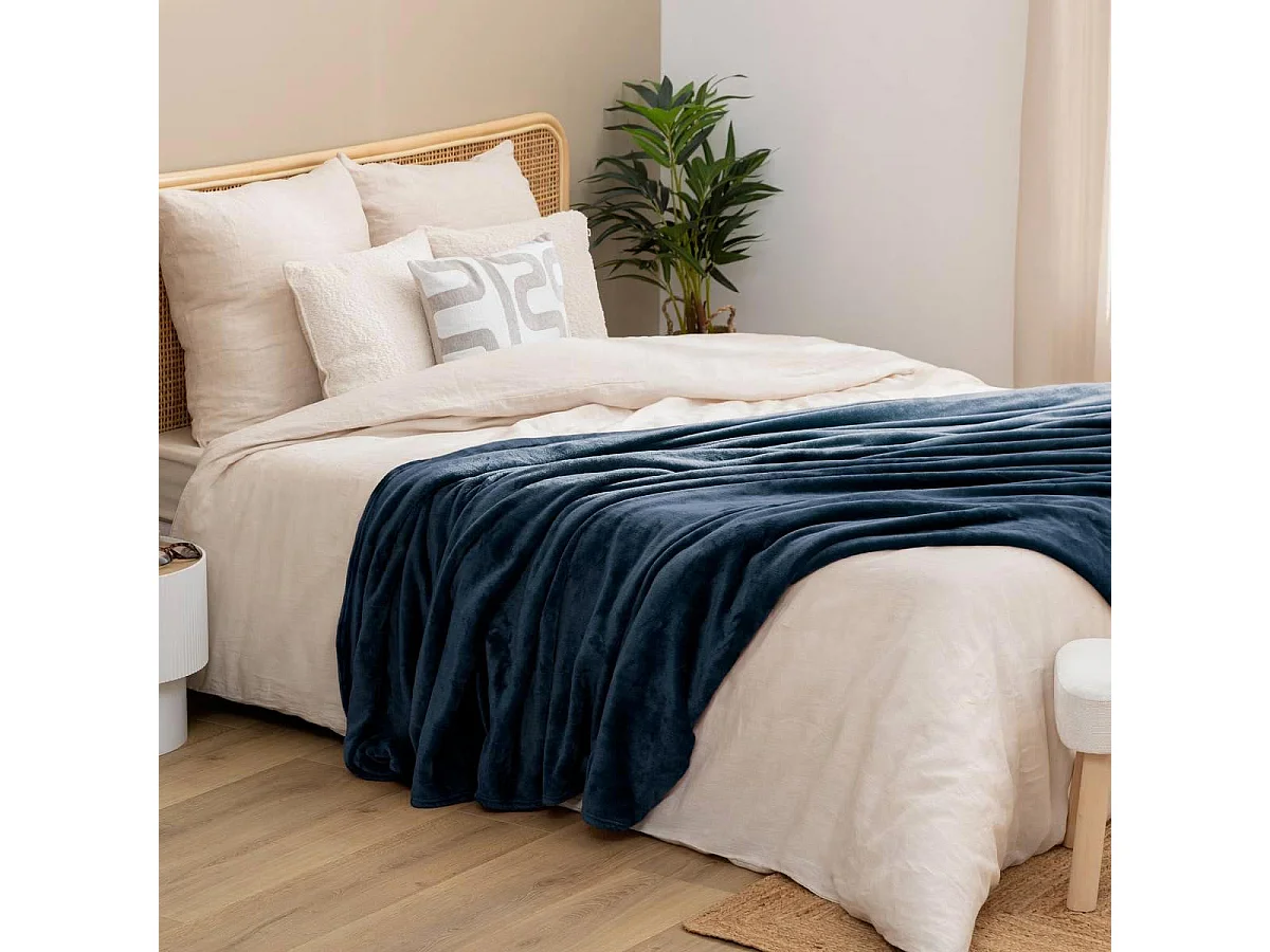 Plaid en Flanelle Uni "Ollis" 240x260cm Bleu