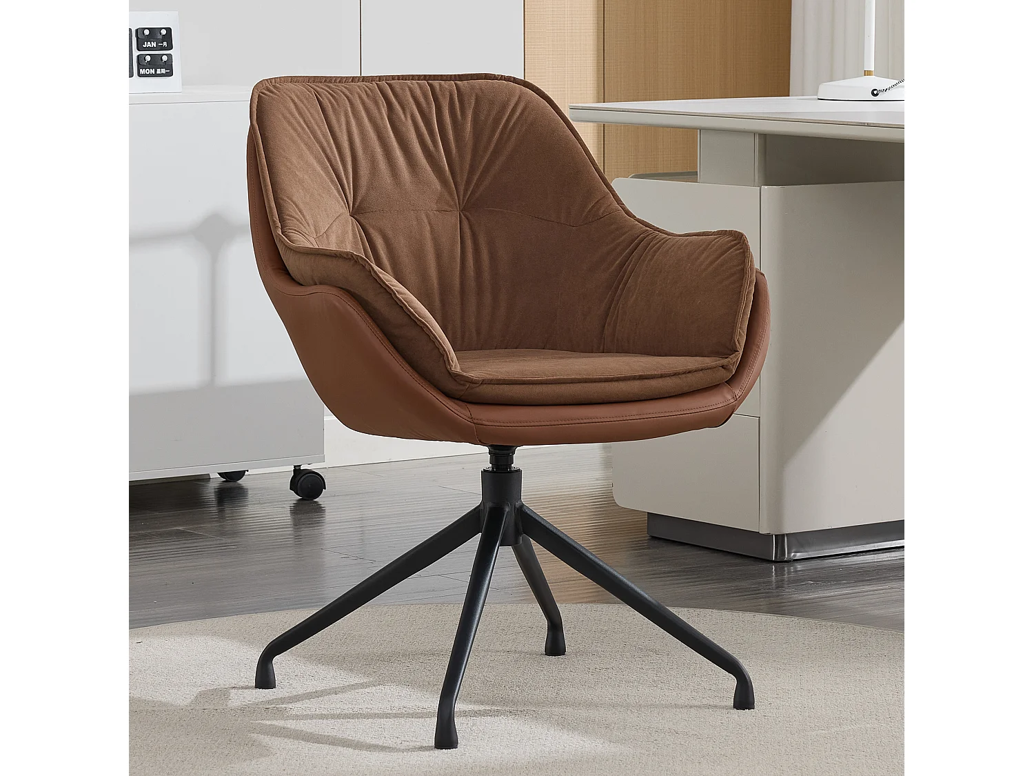 Chaise de bureau pivotante et confortable pour le télétravail