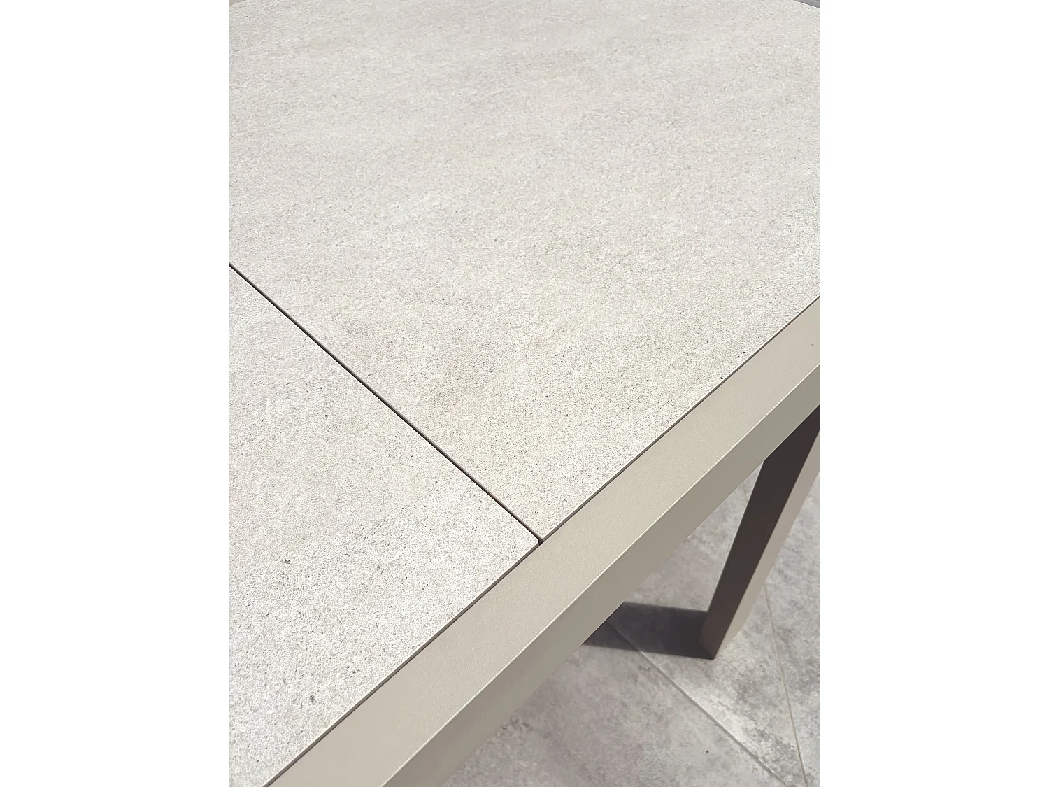 Table de jardin en aluminium et plateau sinterstone - KALIBO