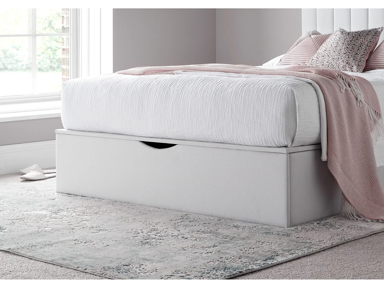 Upholstered Bedframe - 150 x 200 cm Bedframe in White