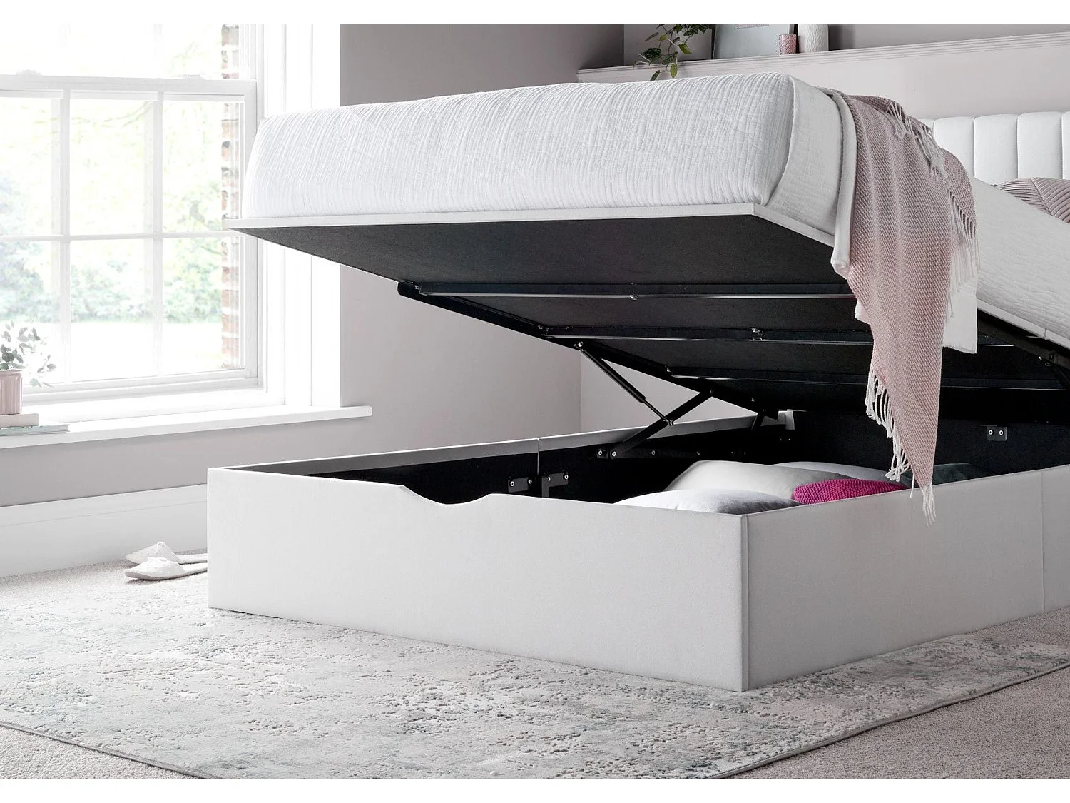 Upholstered Bedframe - 150 x 200 cm Bedframe in White