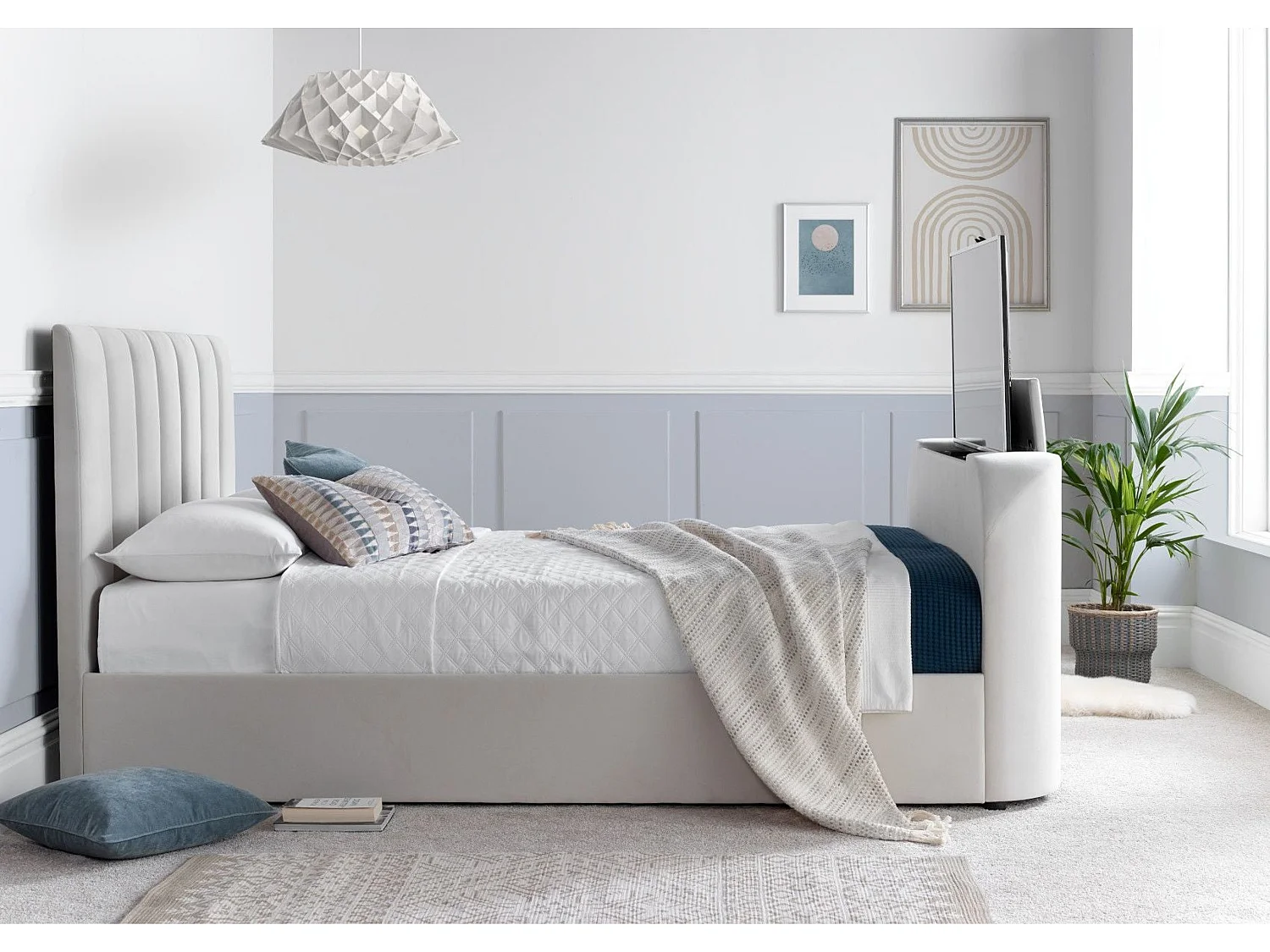 Upholstered Bedframe - 135 x 190 cm Bedframe Integrated TV Feature in Cream