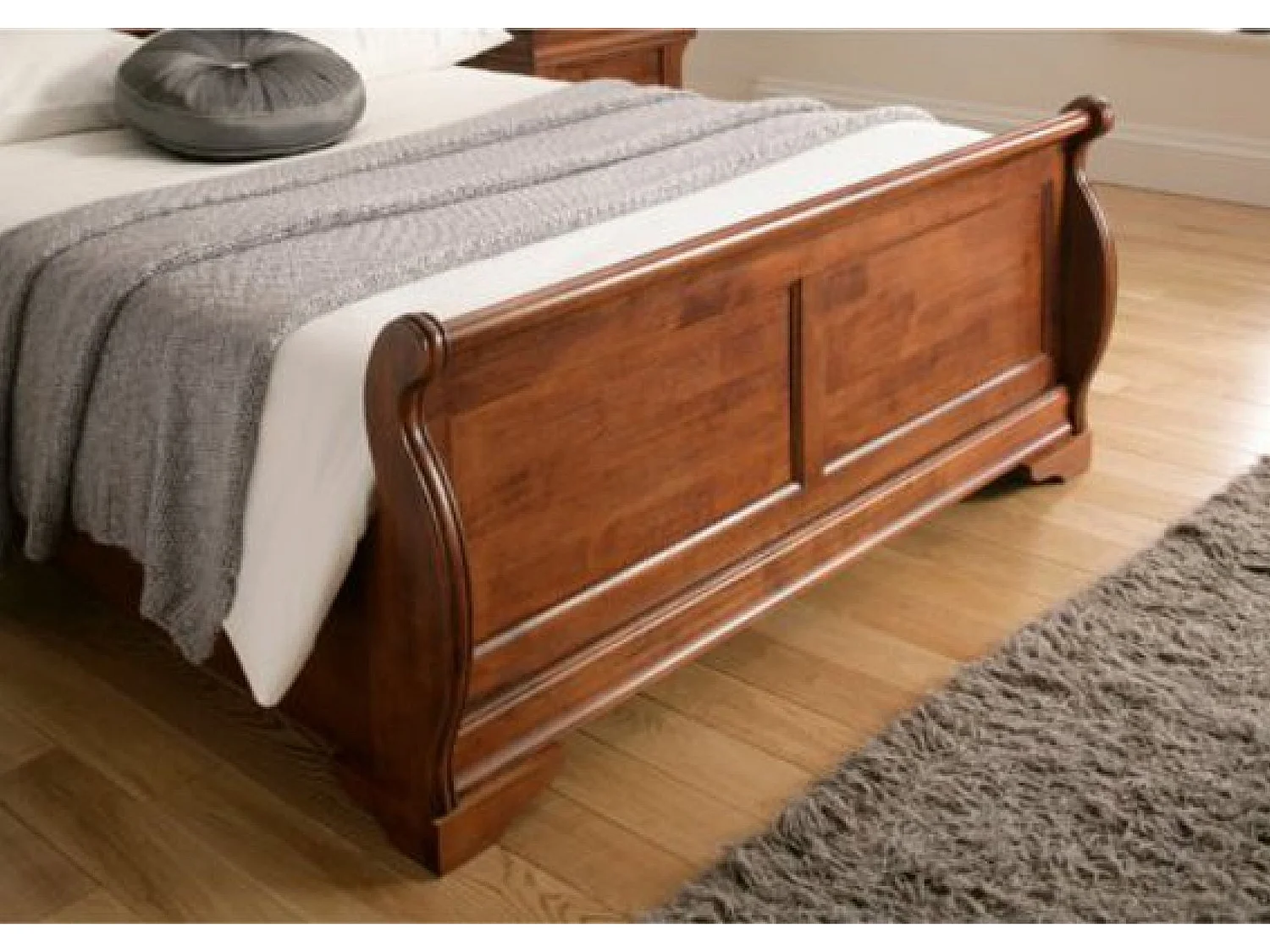 Oak Bedframe - 135 x 190 cm Bedframe in Brown