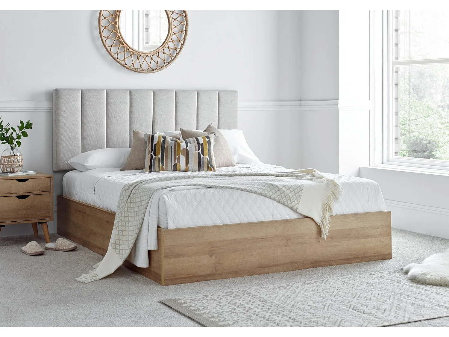 Upholstered Storage bed - 135 x 190 cm Ottoman Bed With Ottoman Storage in White