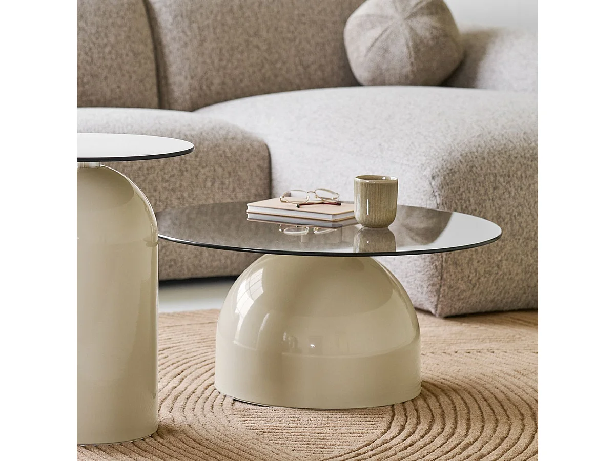 Table basse plateau Ø70cm en verre trempé fumé pied central en métal beige - RAFAELO