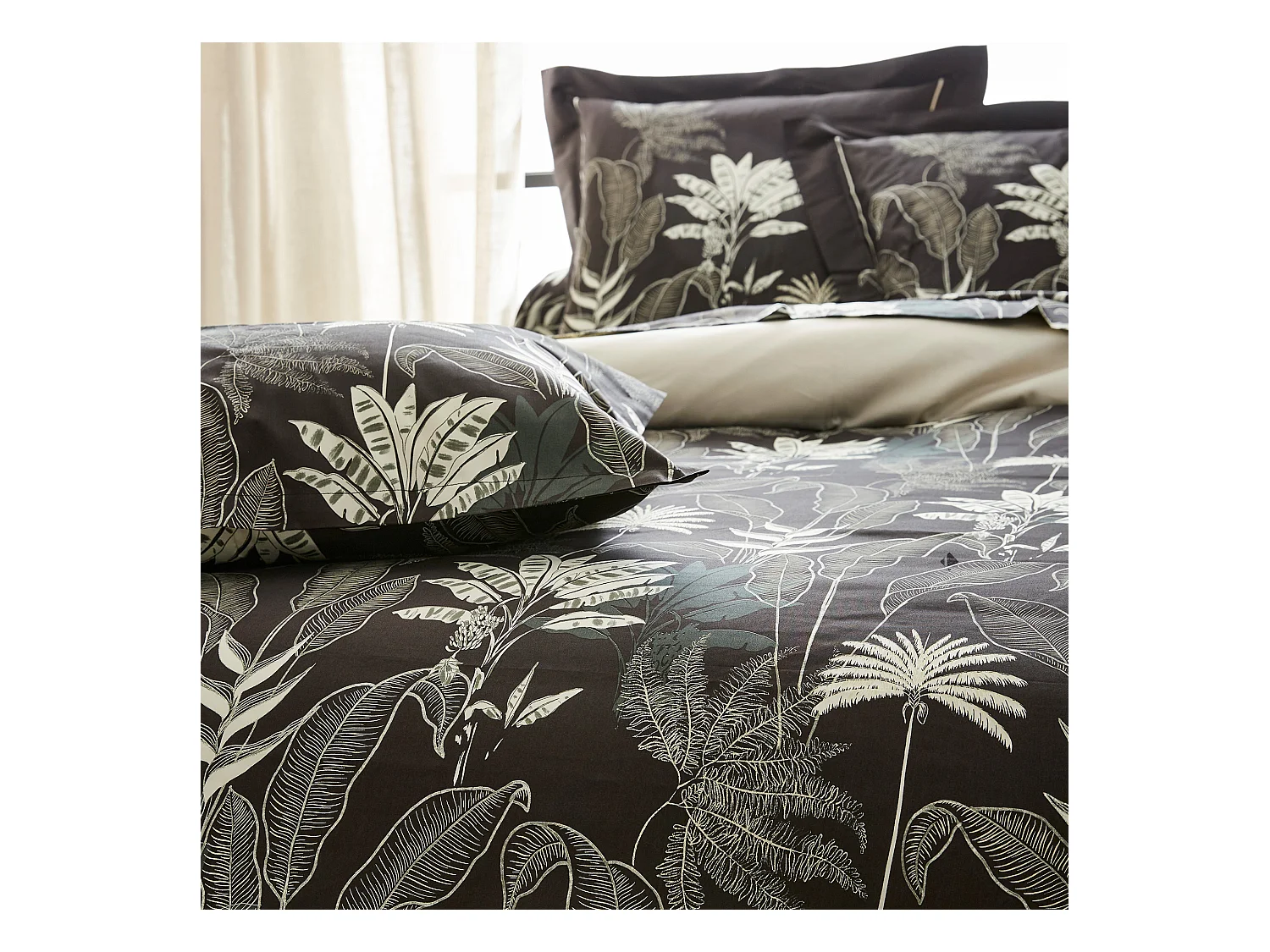 Taie d'oreiller 65x65 cm satin de coton CAYENNE noir Ebène