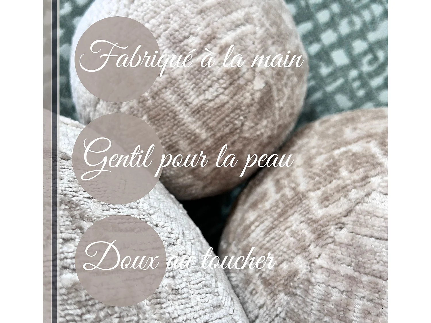 Coussin décoratif rond en tissu chenille blanc - diamètre 20 cm - Happy Pill