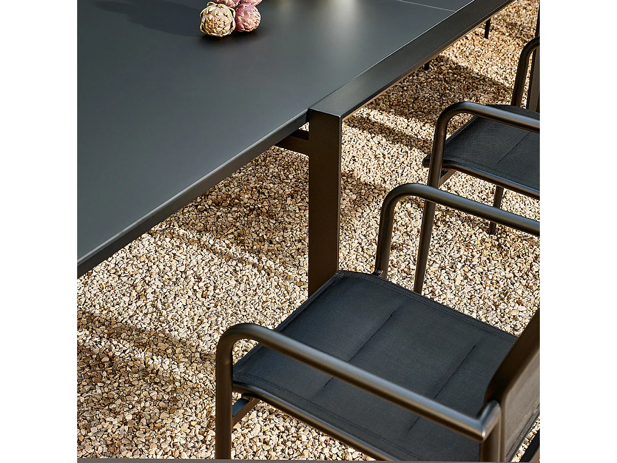 Set da giardino in alluminio e textilene nero per 6-10 persone