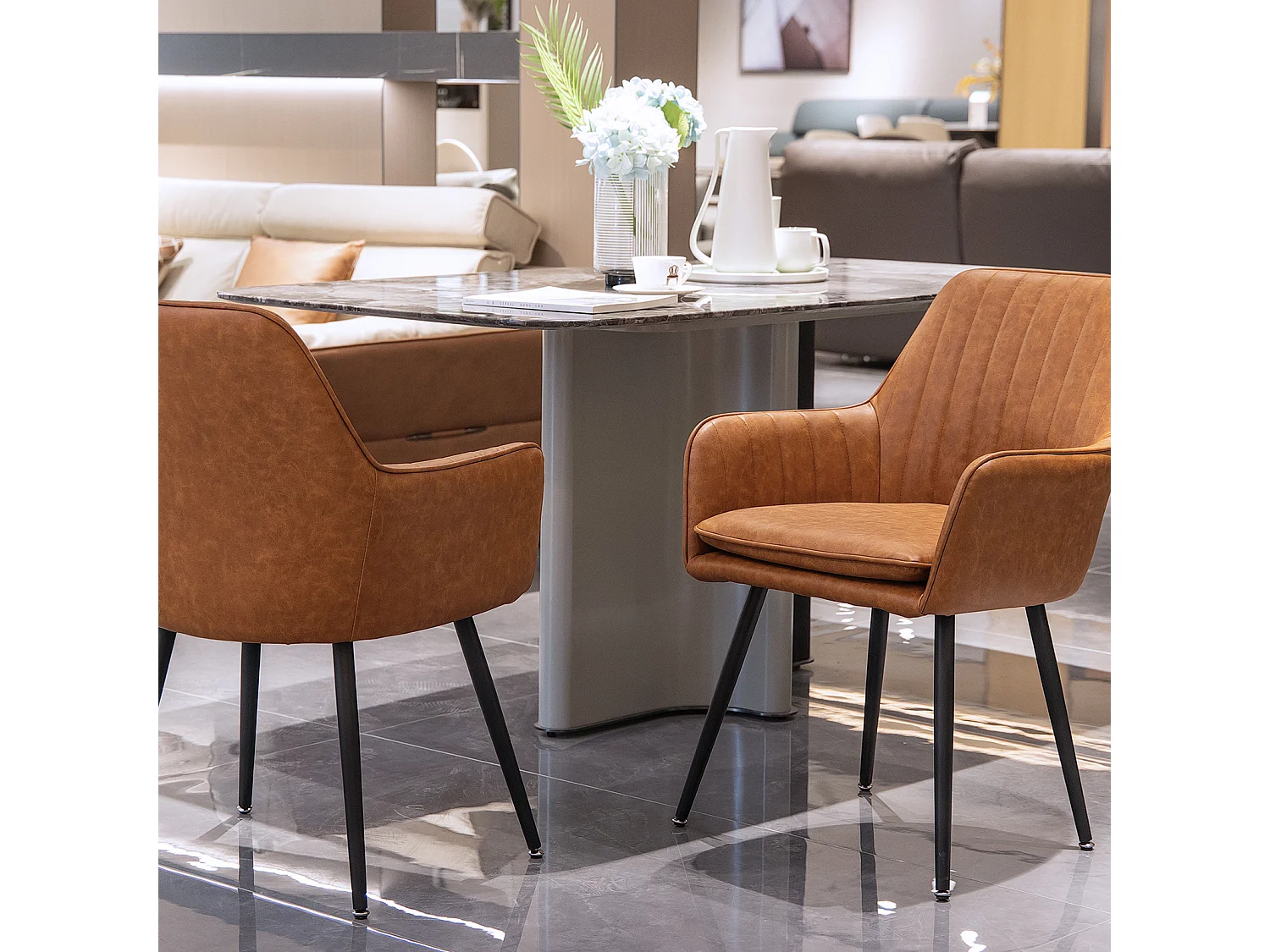 Set van 2 stoelen met zwarte metalen poten - Bruin kunstleer