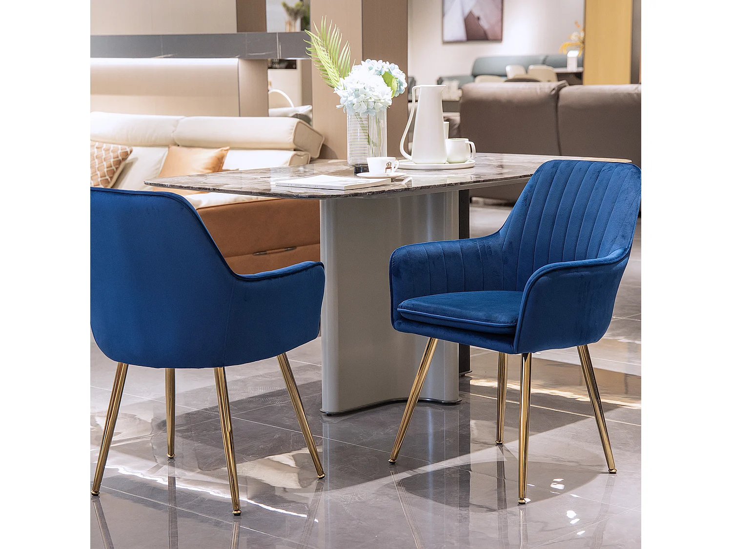 Lot de 2 chaises en tissu bleu avec pieds en métal doré