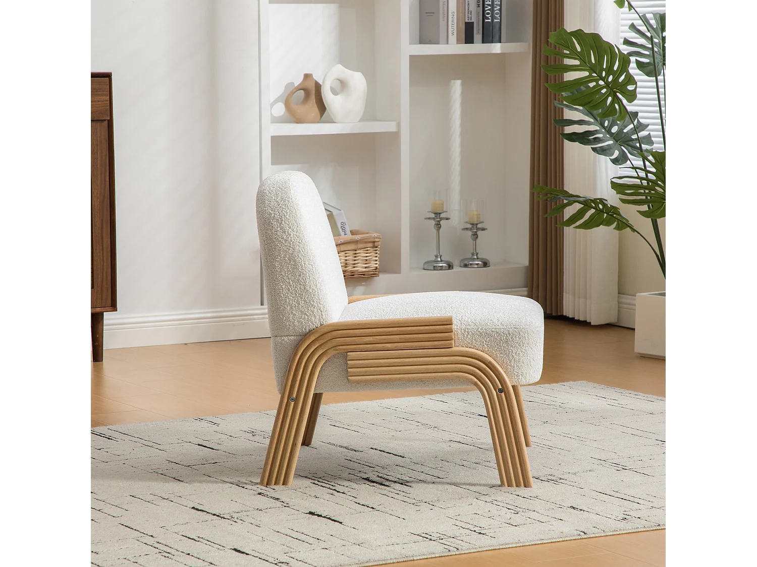 Fauteuil en tissu chenille avec structure en bois - Ivoire