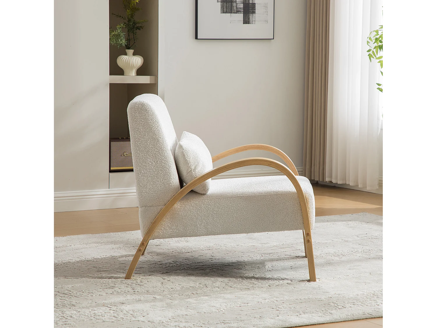 Fauteuil en tissu chenille avec accoudoir et coussin - Structure en bois - Ivoire