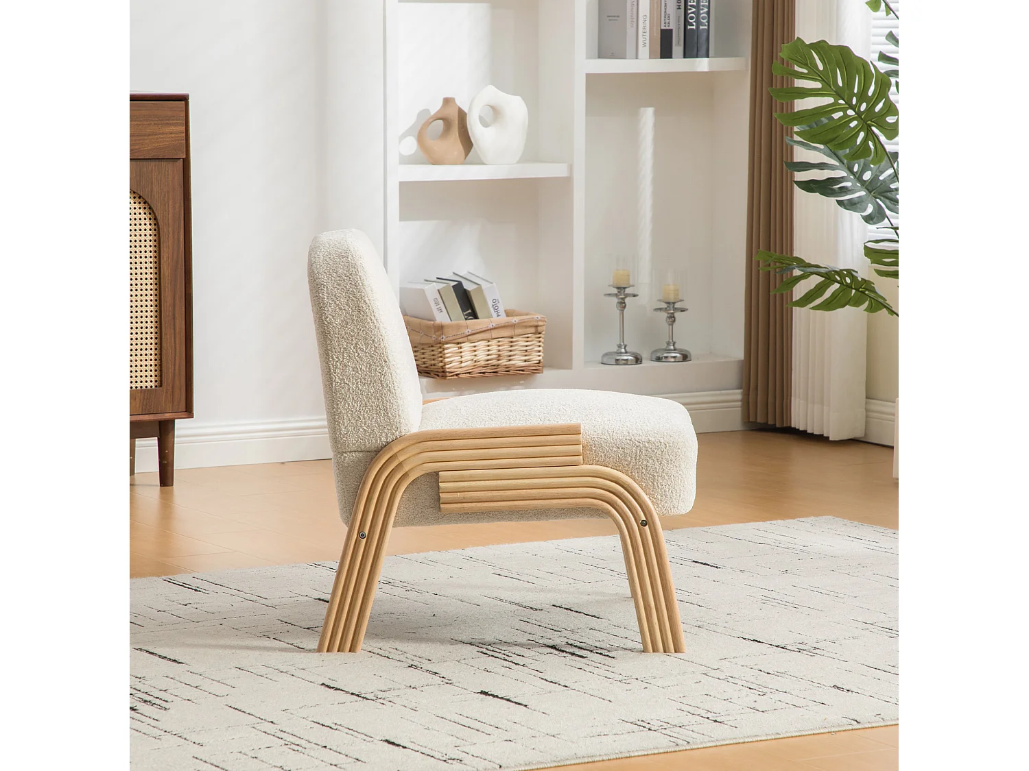 Fauteuil en tissu chenille avec structure en bois - Beige
